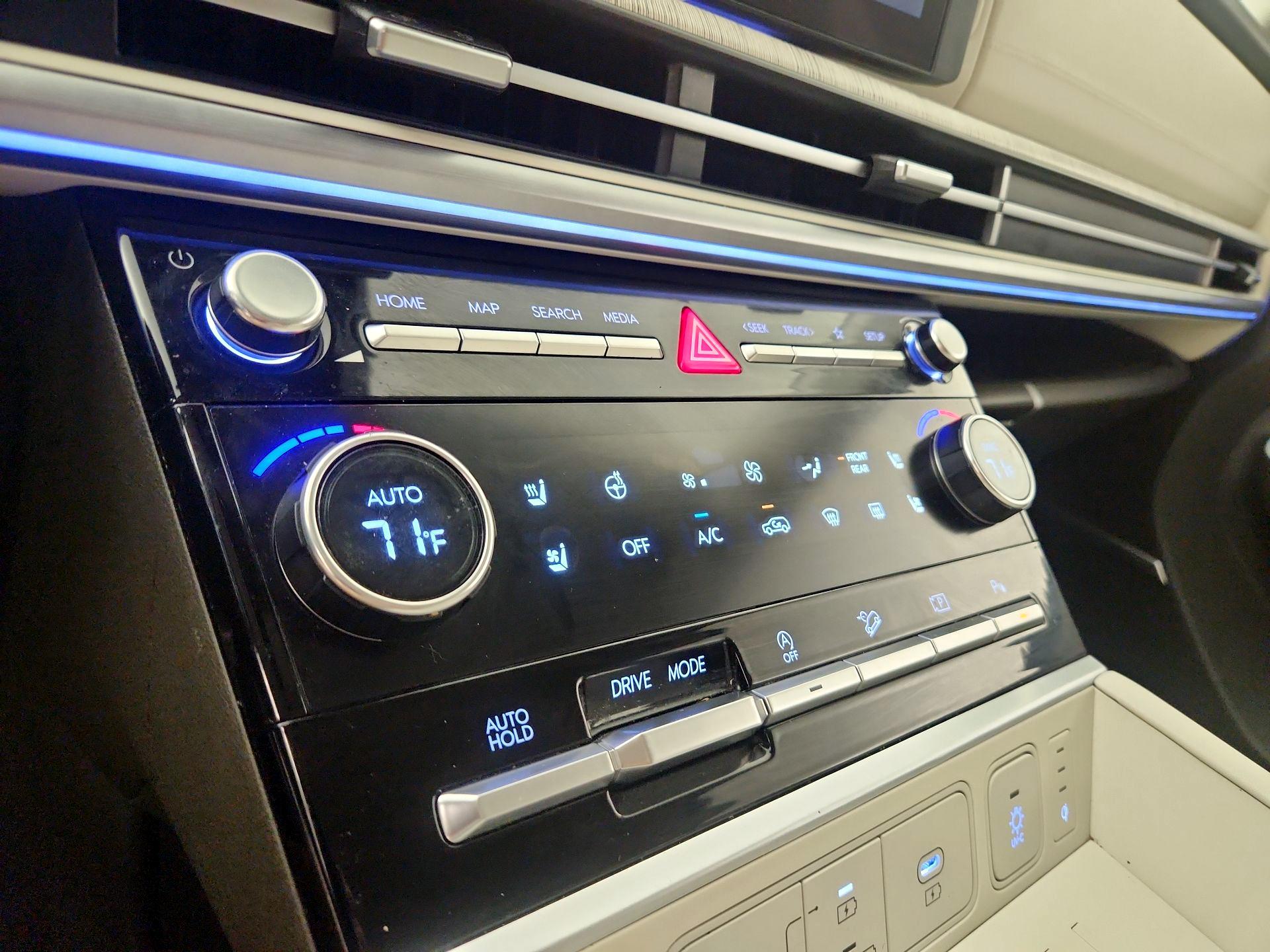 Thumbnail: 2025 Hyundai Santa Fe - 17