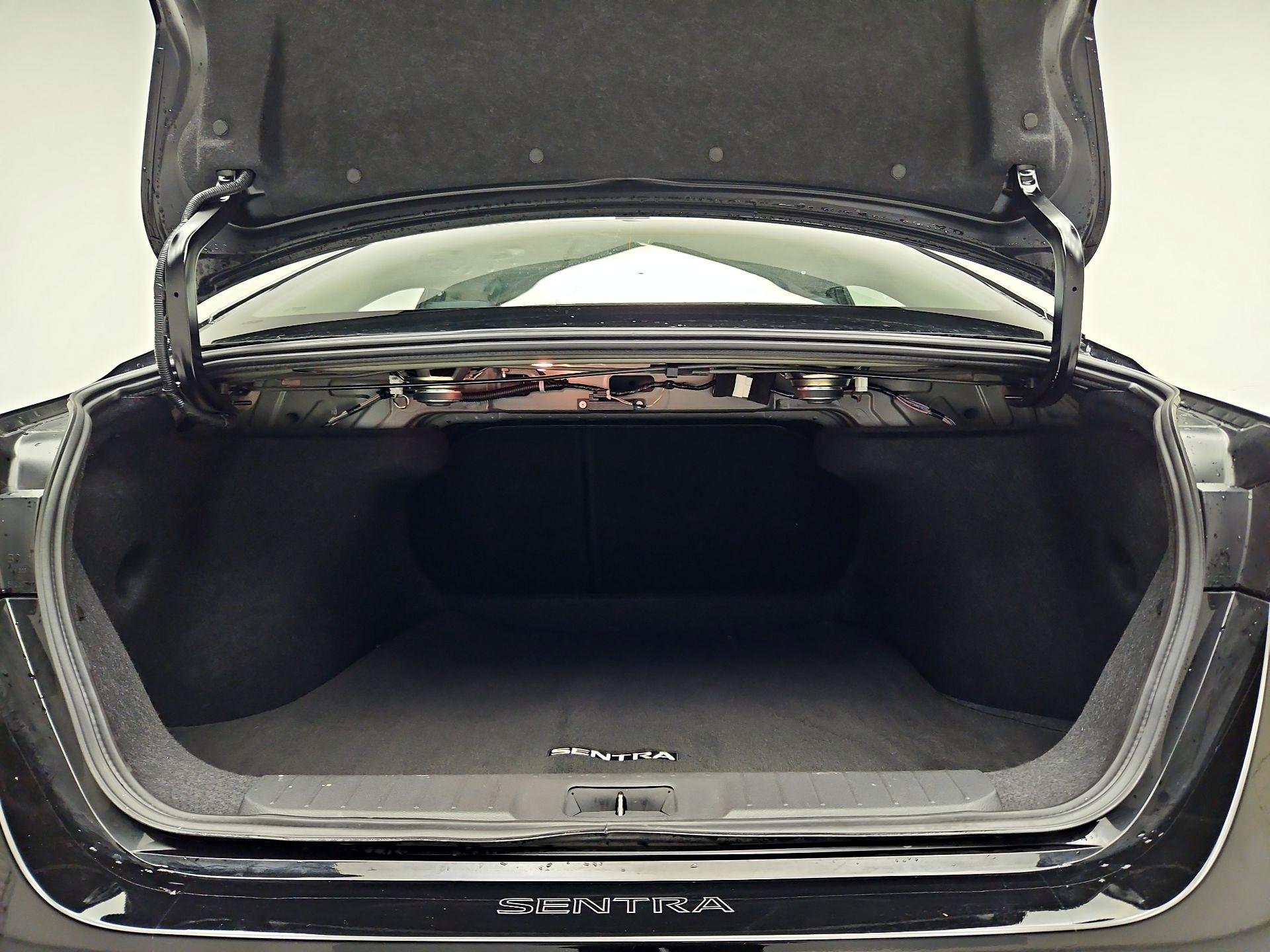 Thumbnail: 2024 Nissan Sentra - 20