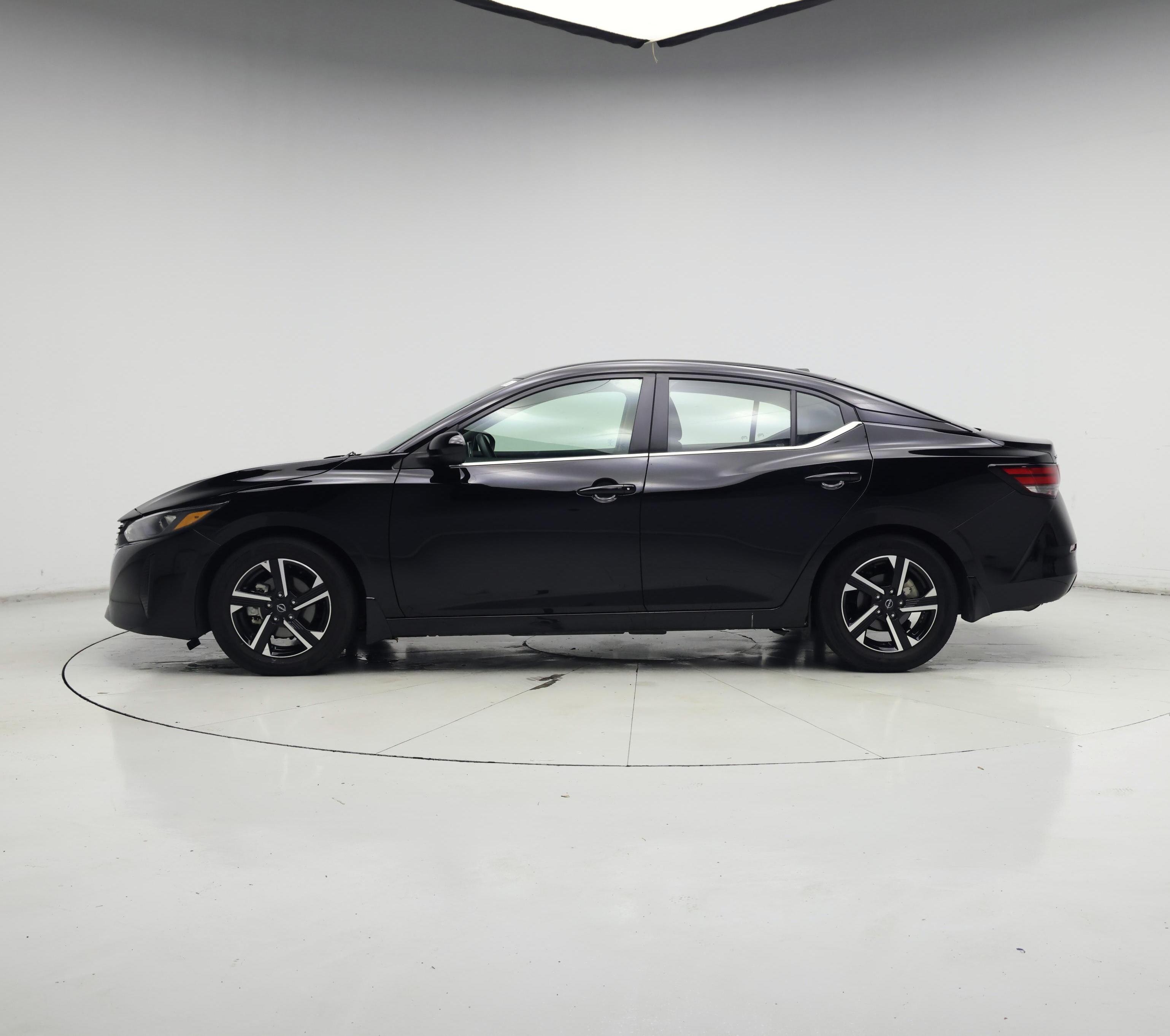 Thumbnail: 2024 Nissan Sentra - 3