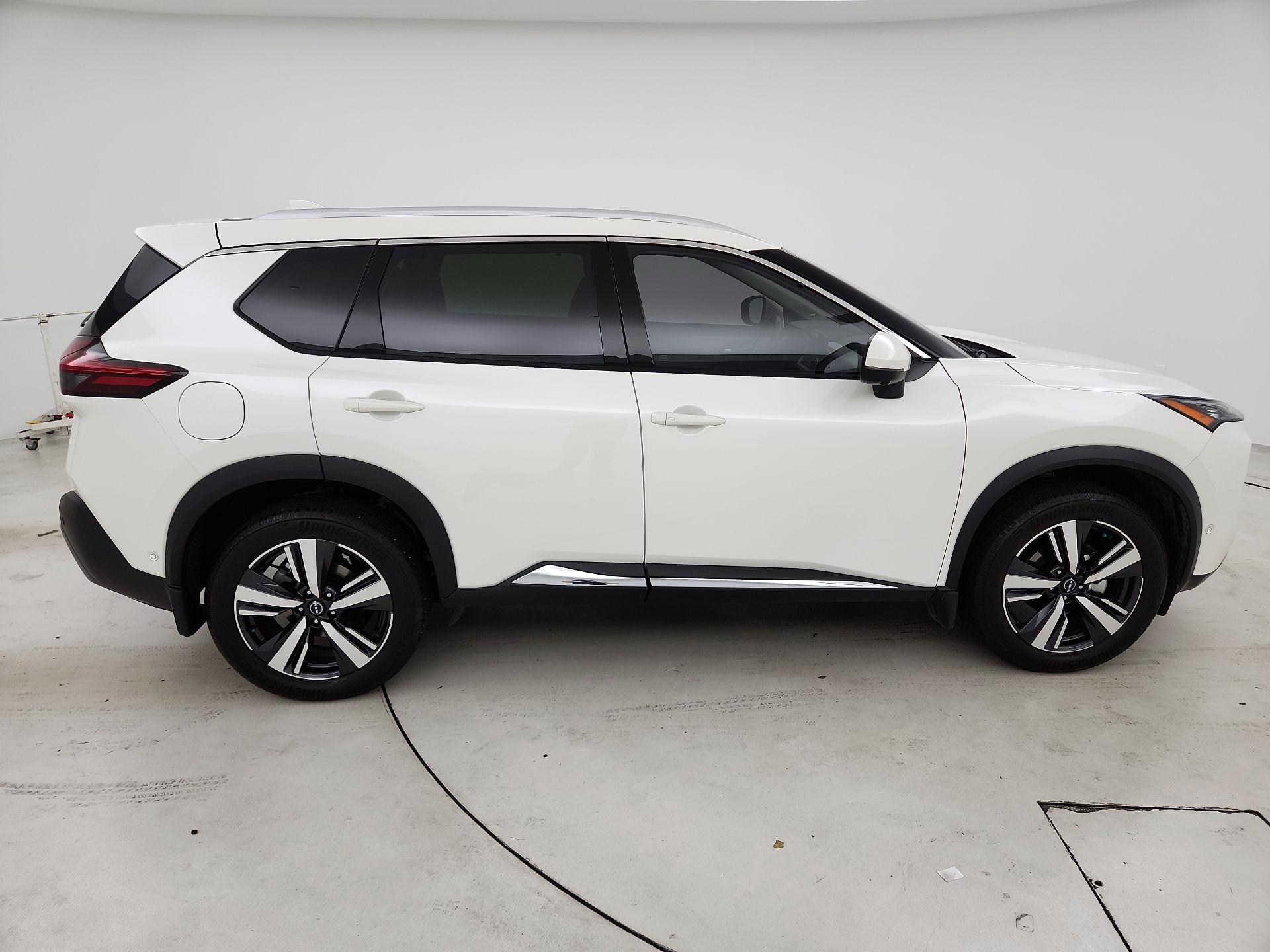 Thumbnail: 2023 Nissan Rogue - 4