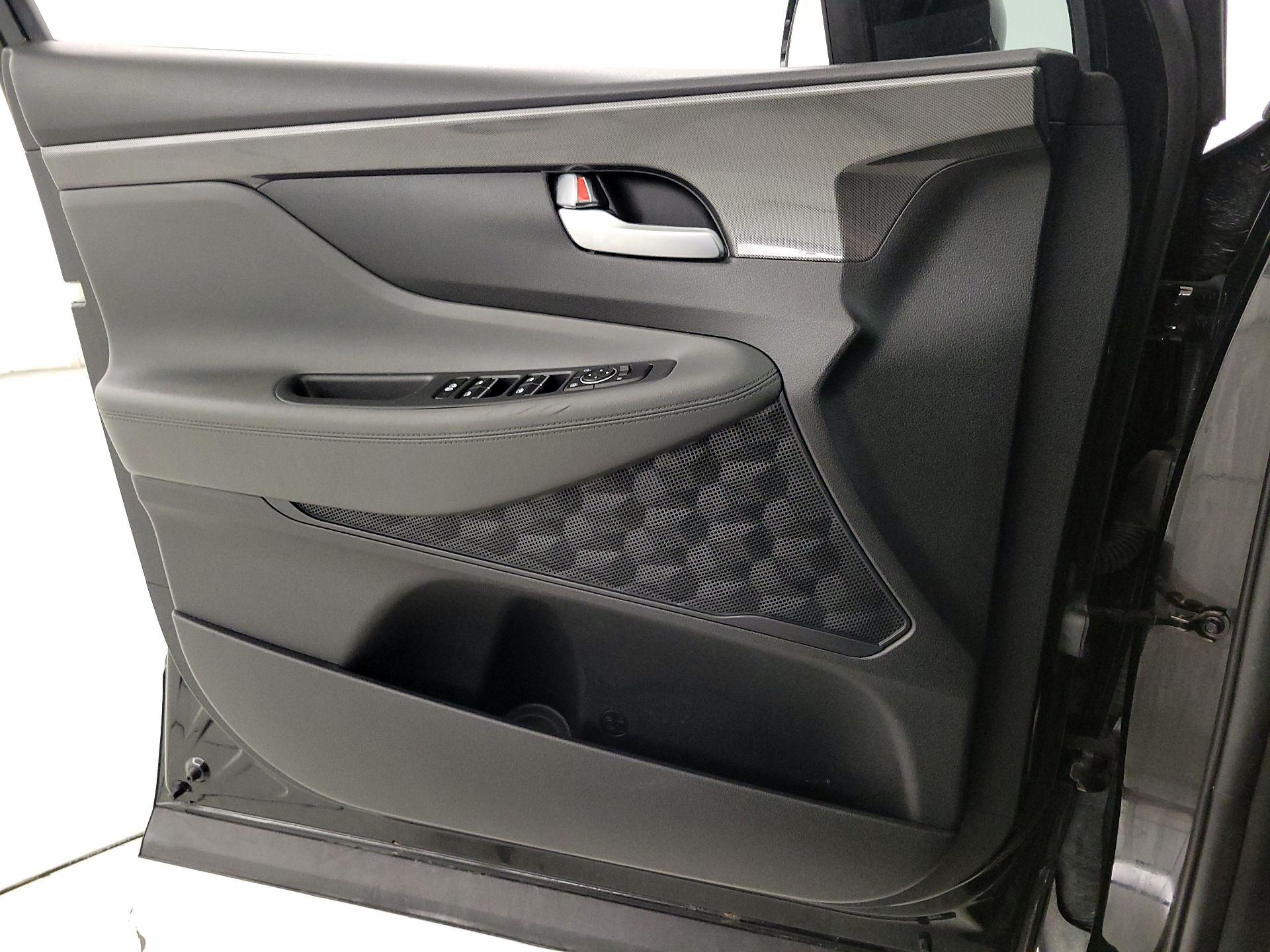 Thumbnail: 2023 Hyundai Santa Fe - 12