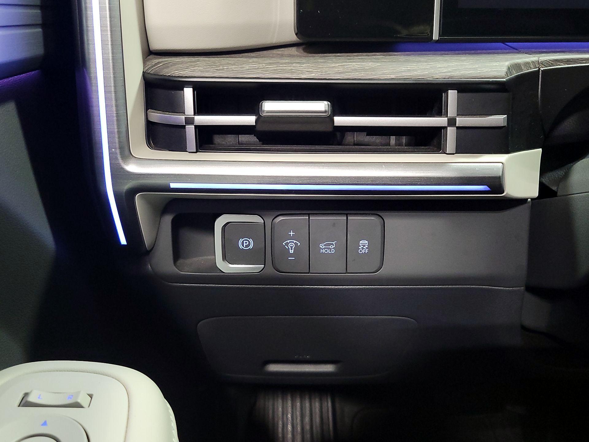 Thumbnail: 2024 Hyundai Santa Fe - 13