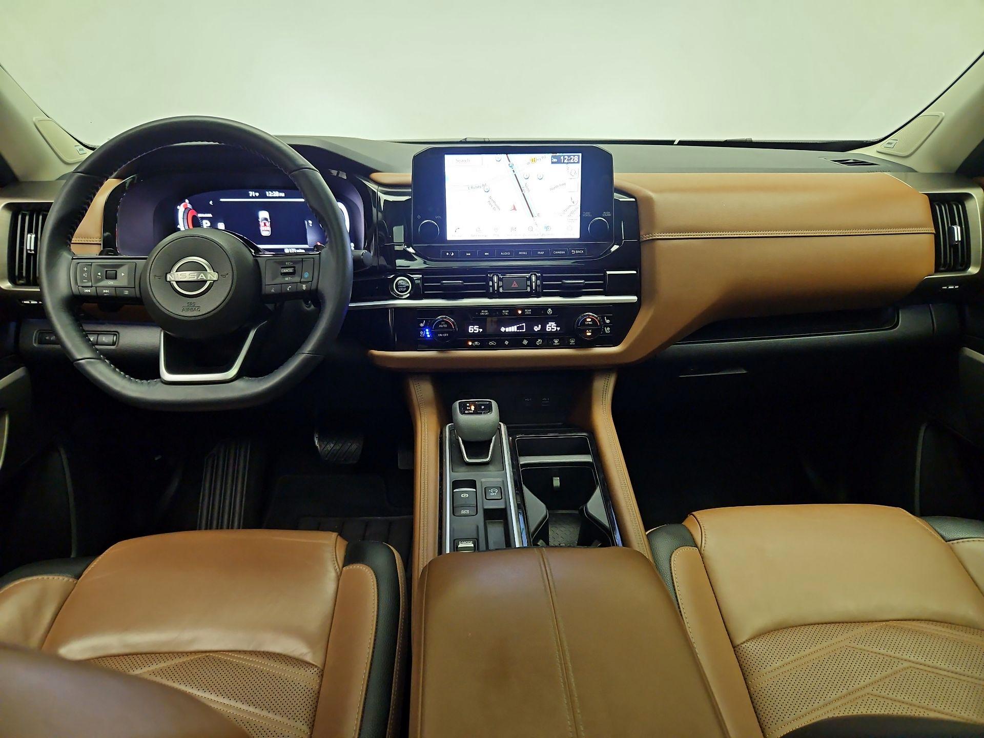 Thumbnail: 2023 Nissan Pathfinder - 9