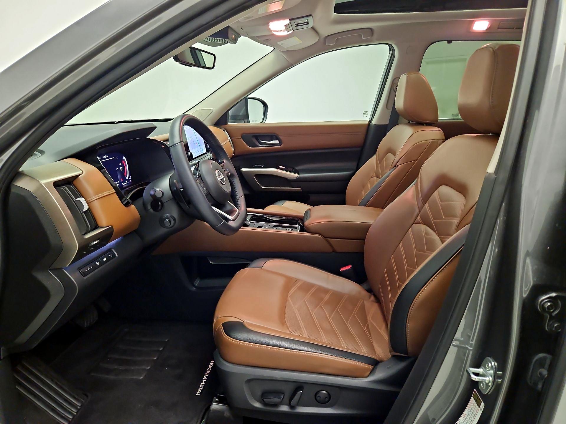 Thumbnail: 2023 Nissan Pathfinder - 11