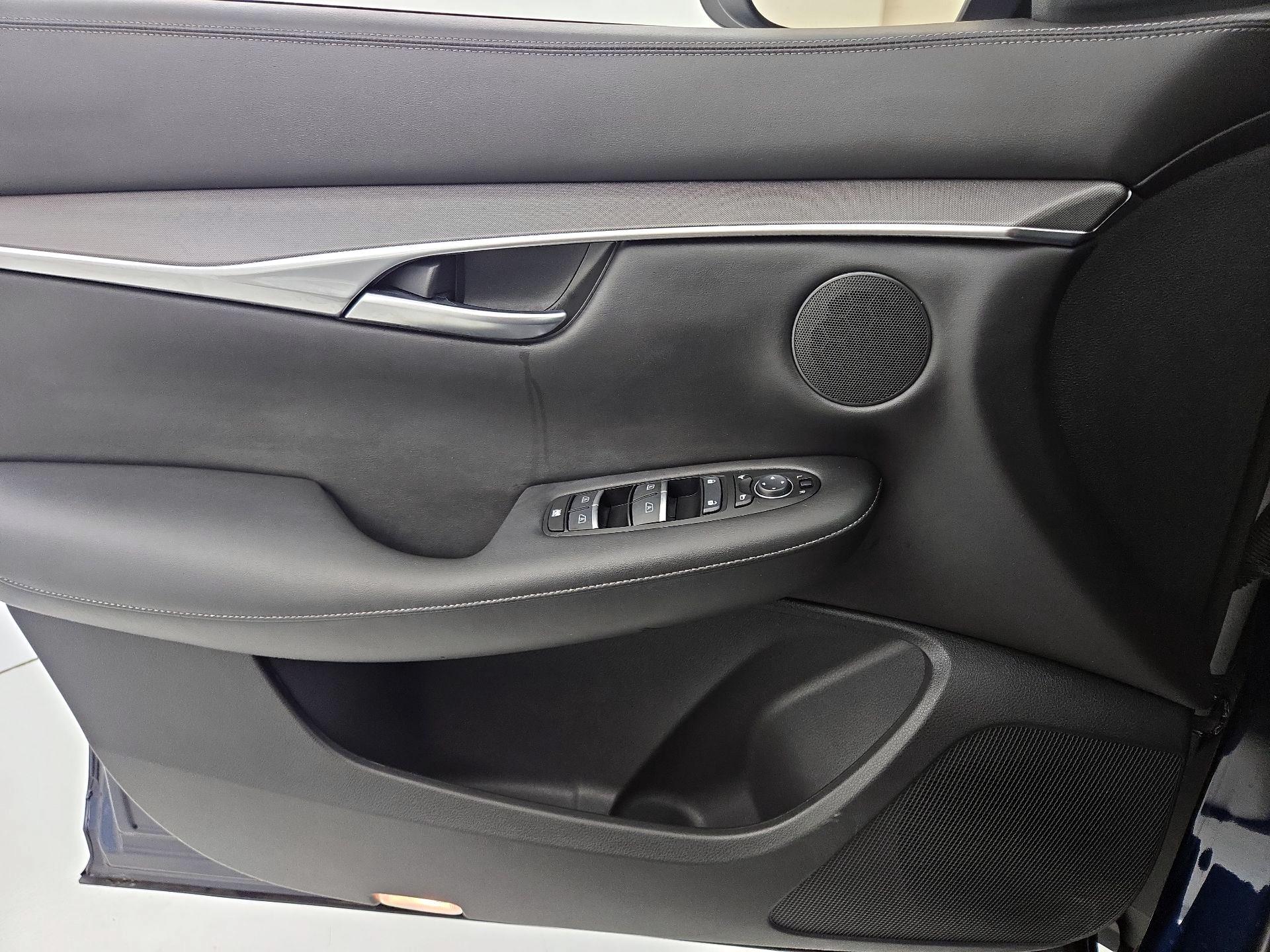 Thumbnail: 2022 INFINITI QX50 - 12