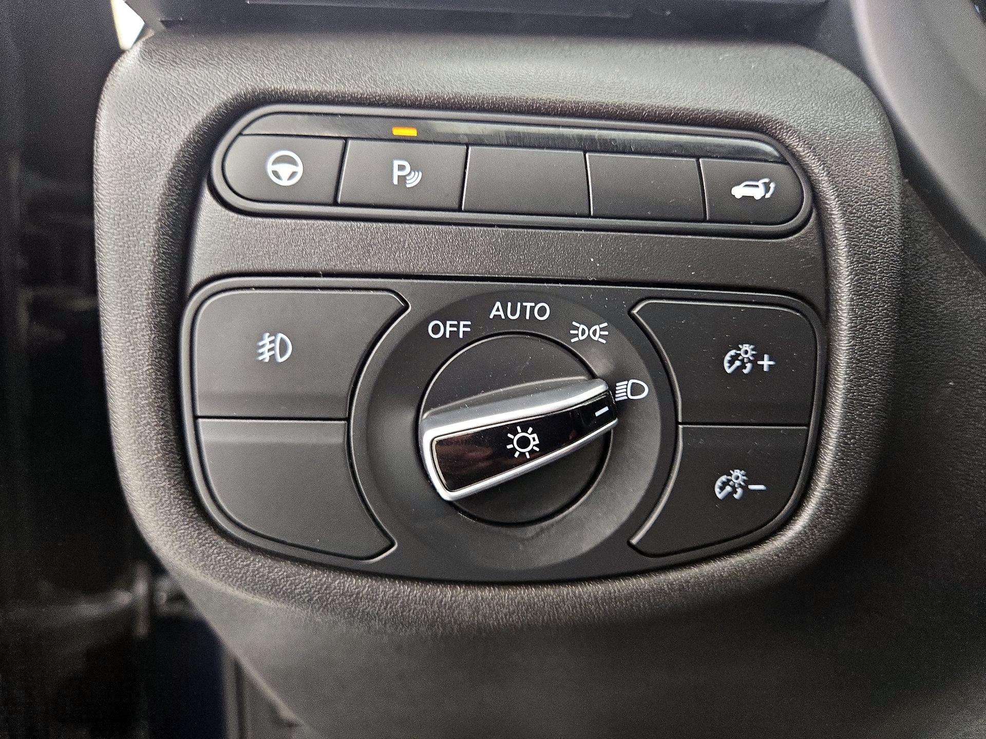 Thumbnail: 2022 INFINITI QX50 - 13