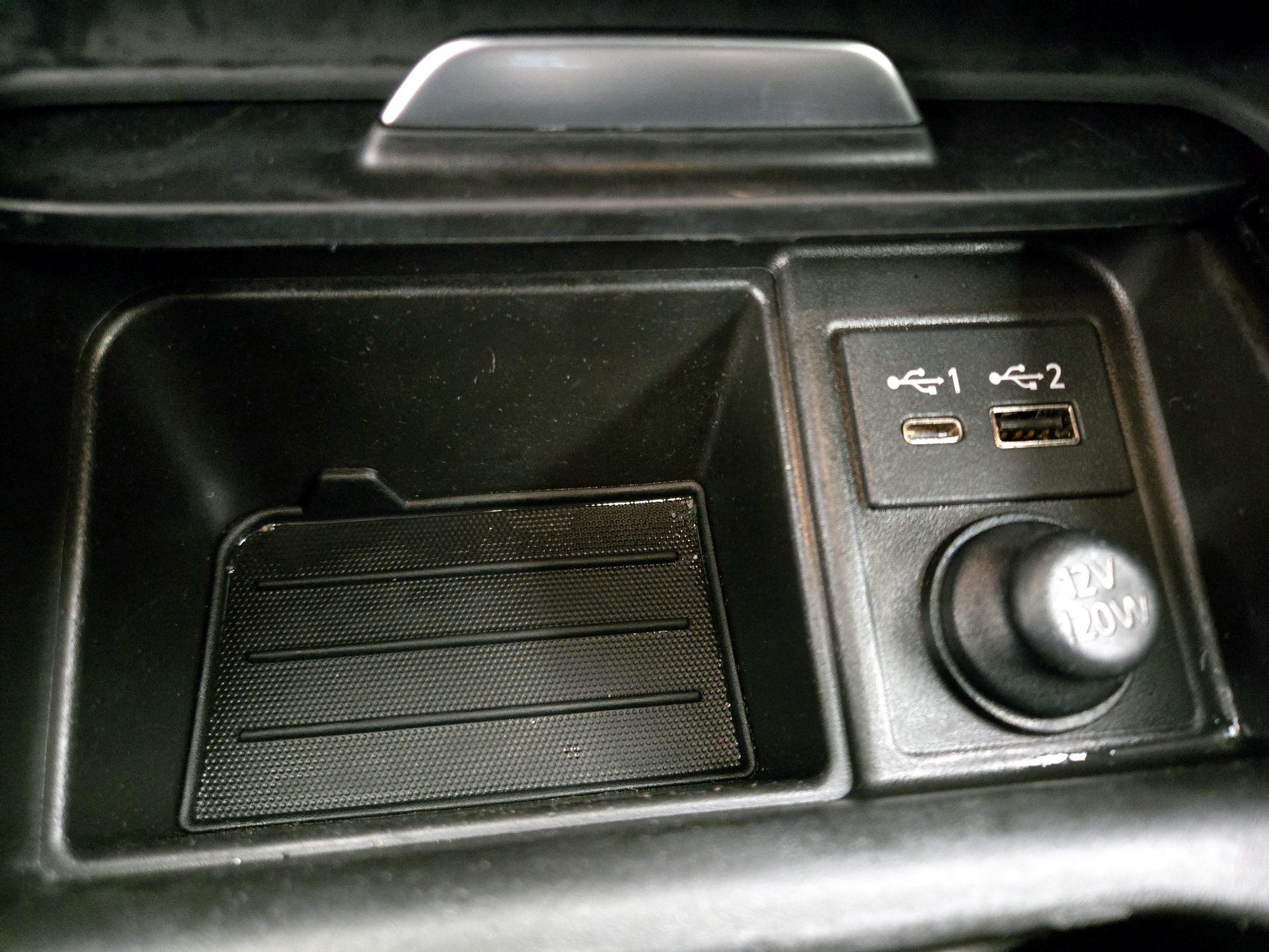 Thumbnail: 2022 INFINITI QX50 - 18