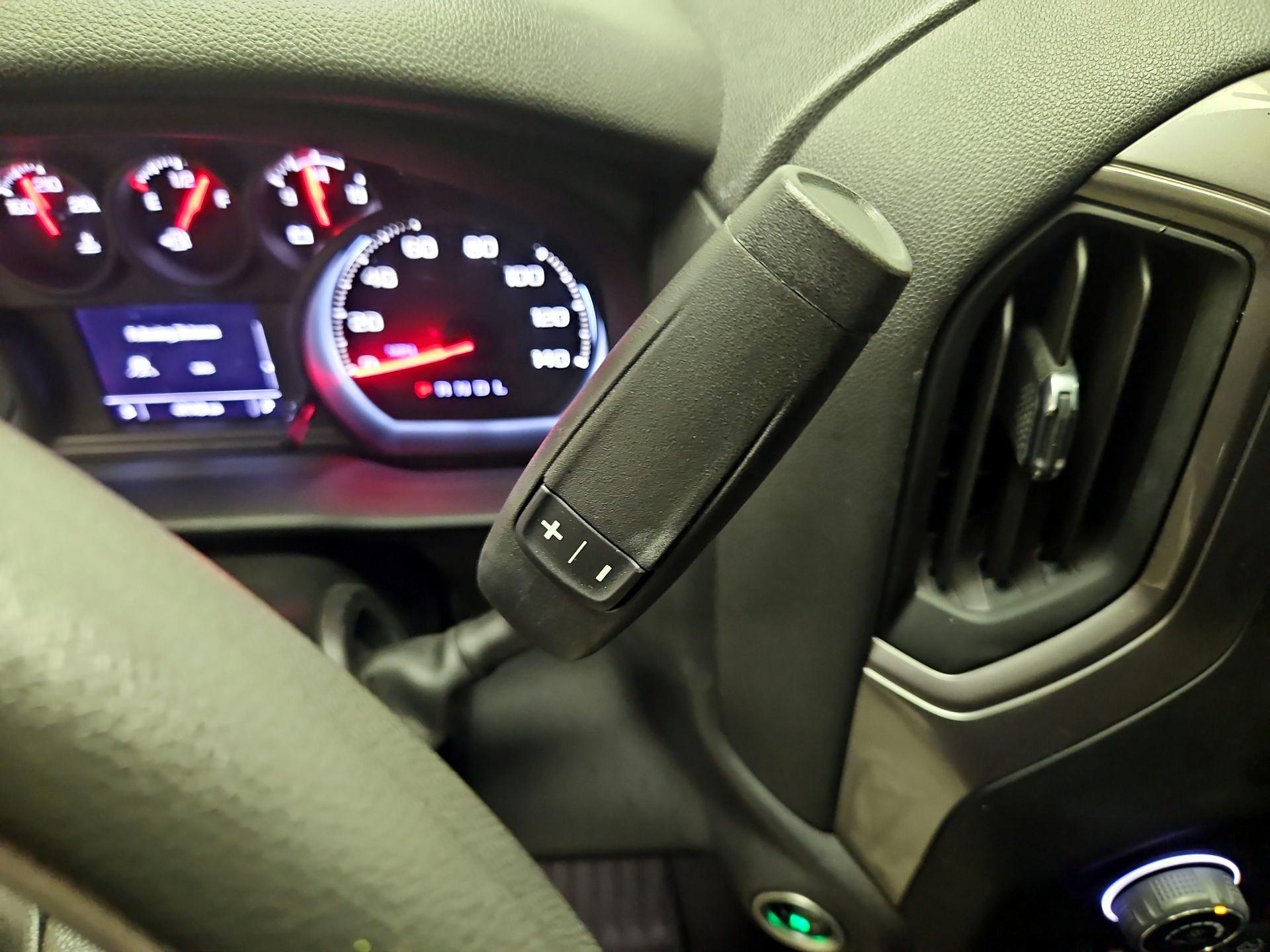 Thumbnail: 2022 Chevrolet Silverado 1500 - 17