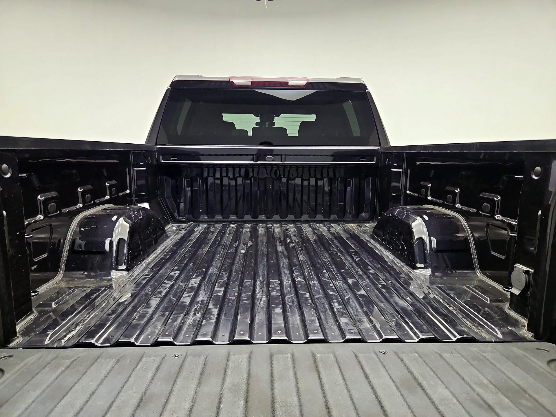 Thumbnail: 2022 Chevrolet Silverado 1500 - 20