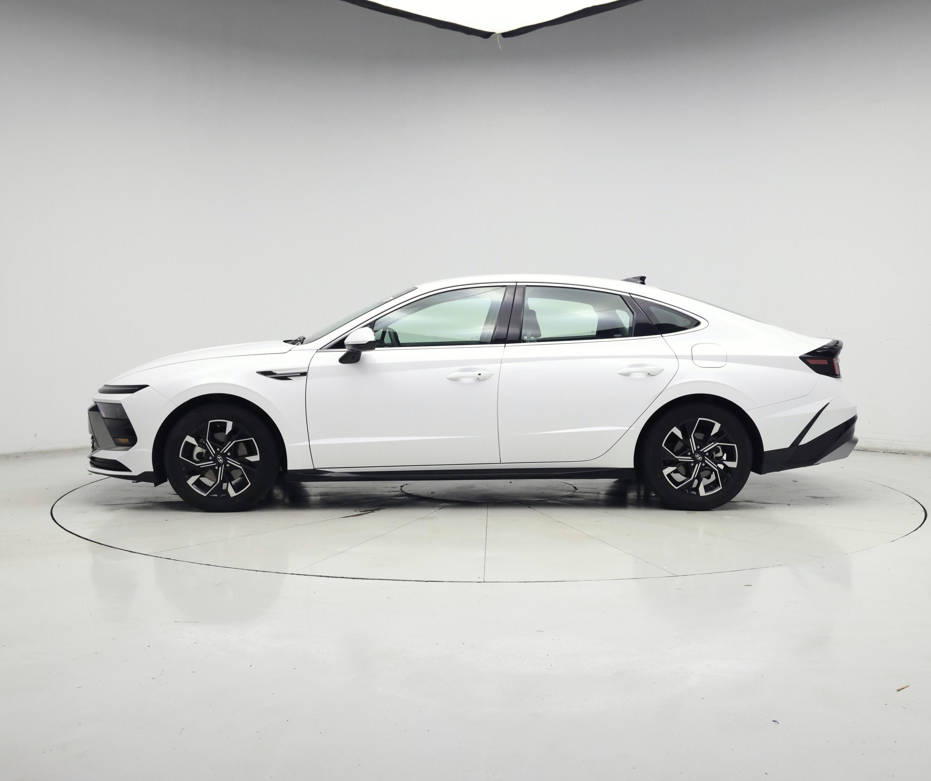 Thumbnail: 2025 Hyundai Sonata - 3