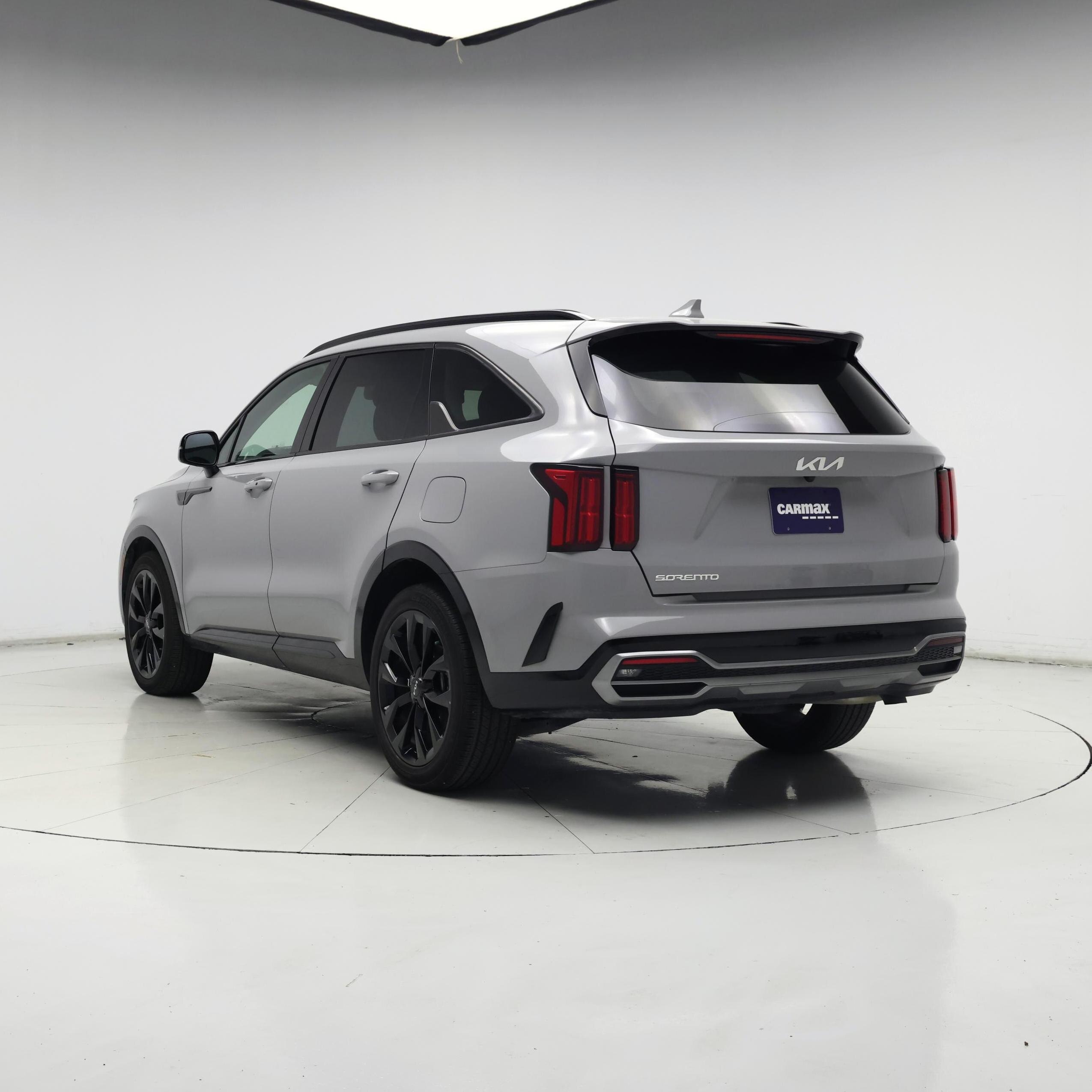 Thumbnail: 2023 Kia Sorento - 2