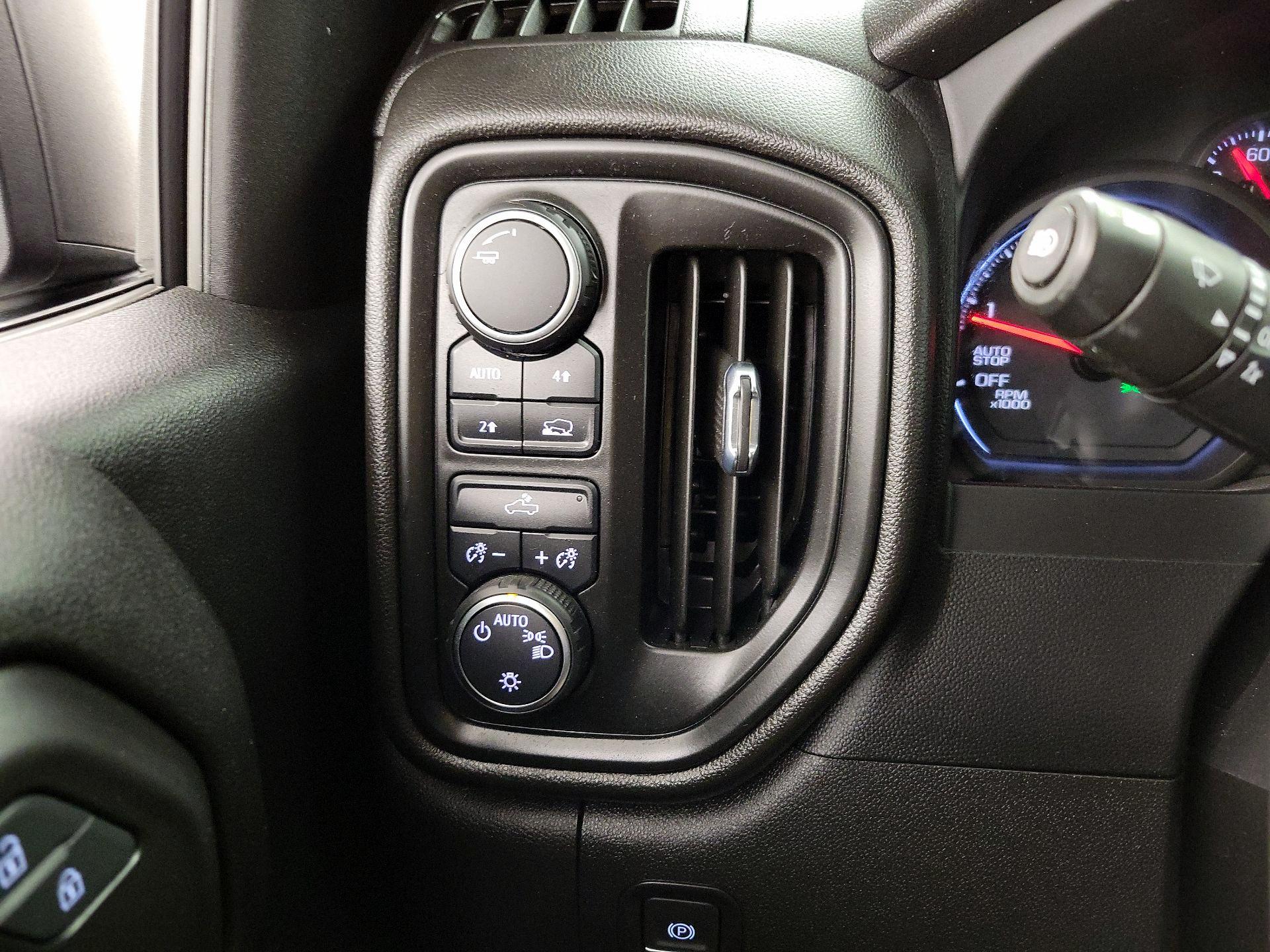 Thumbnail: 2023 Chevrolet Silverado 1500 - 13