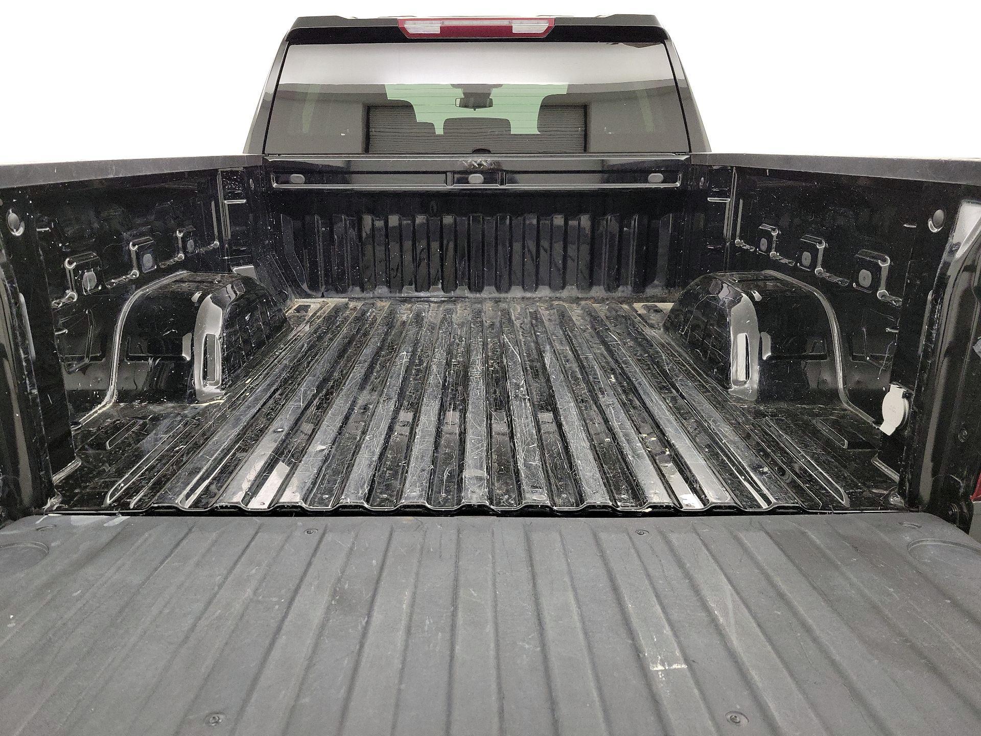 Thumbnail: 2023 Chevrolet Silverado 1500 - 20