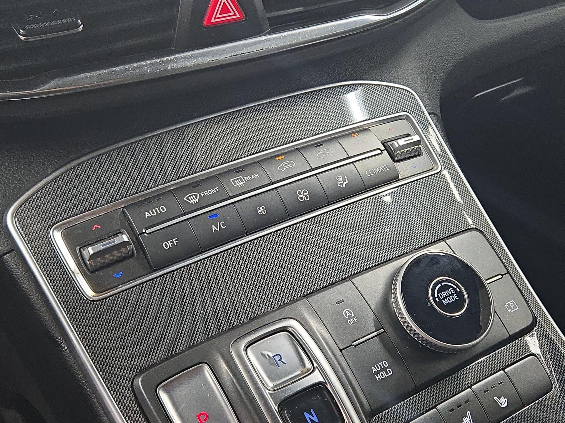 Thumbnail: 2022 Hyundai Santa Fe - 16