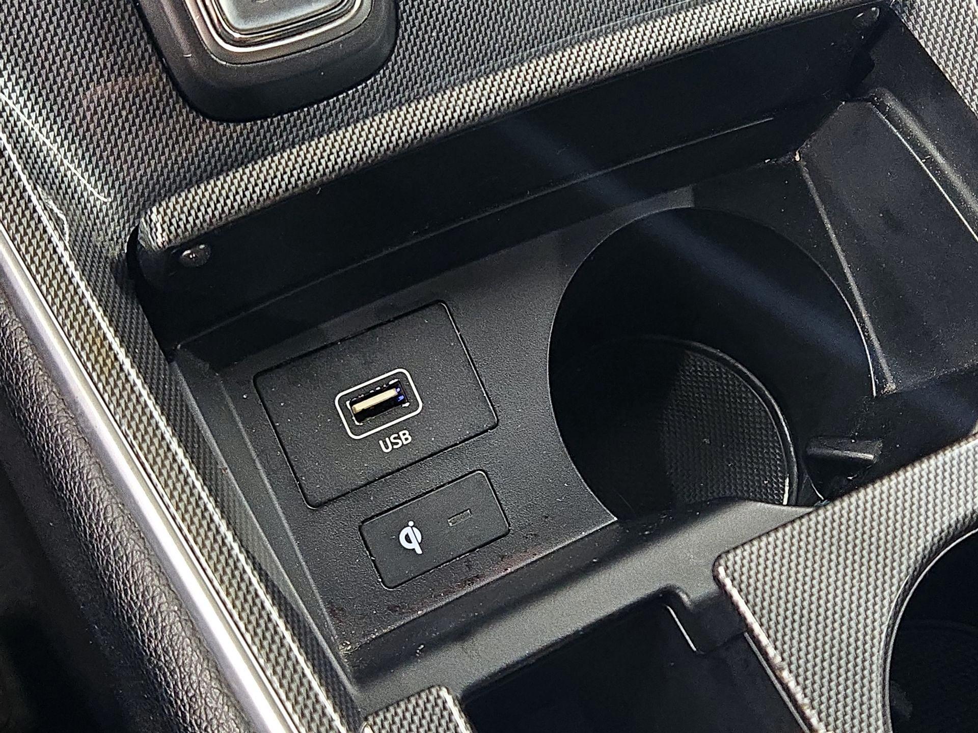 Thumbnail: 2022 Hyundai Santa Fe - 18