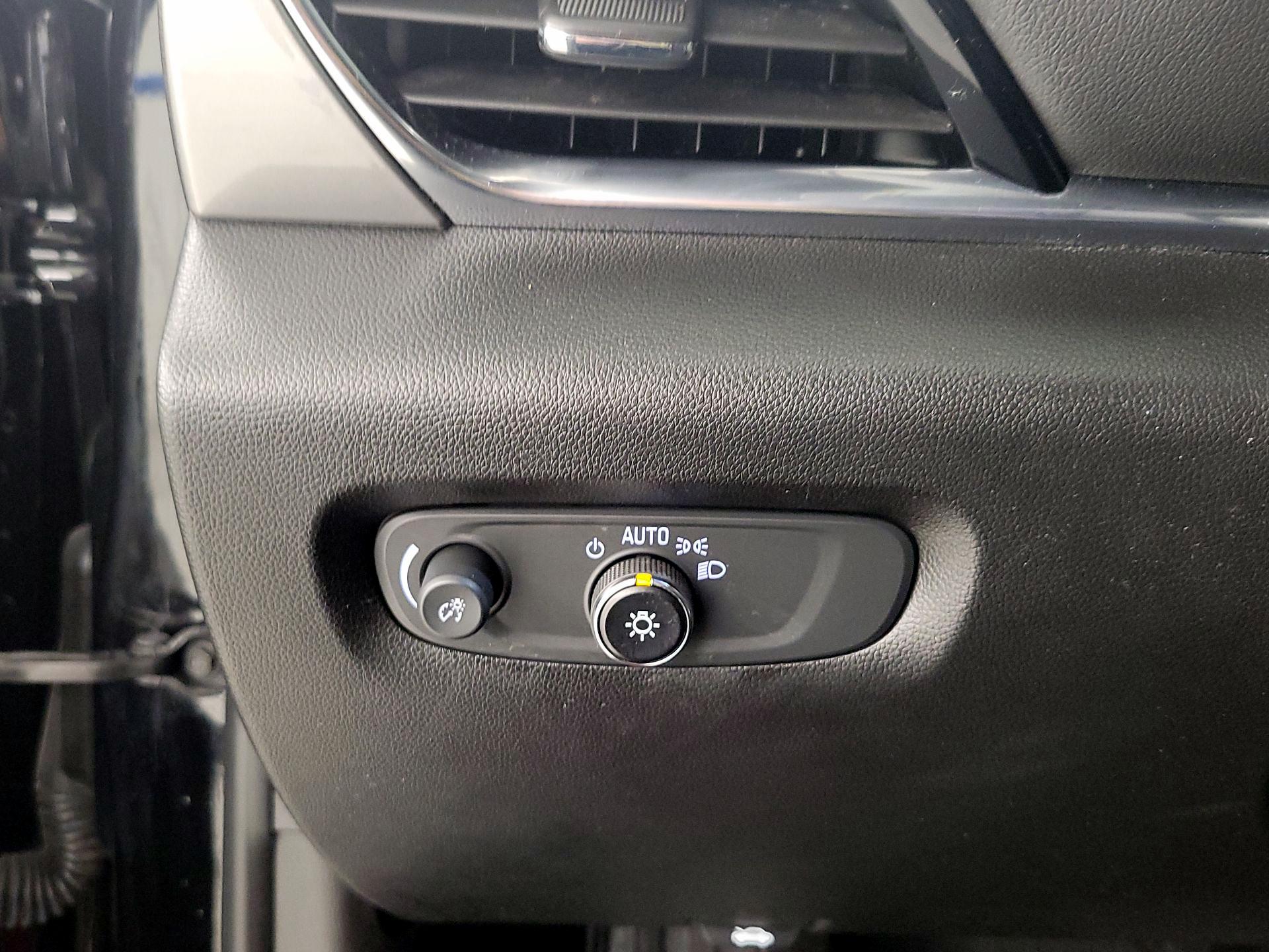 Thumbnail: 2023 Chevrolet Traverse - 13