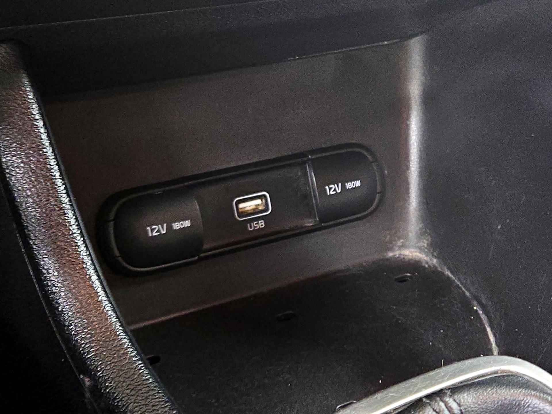 Thumbnail: 2020 Kia Sportage - 18