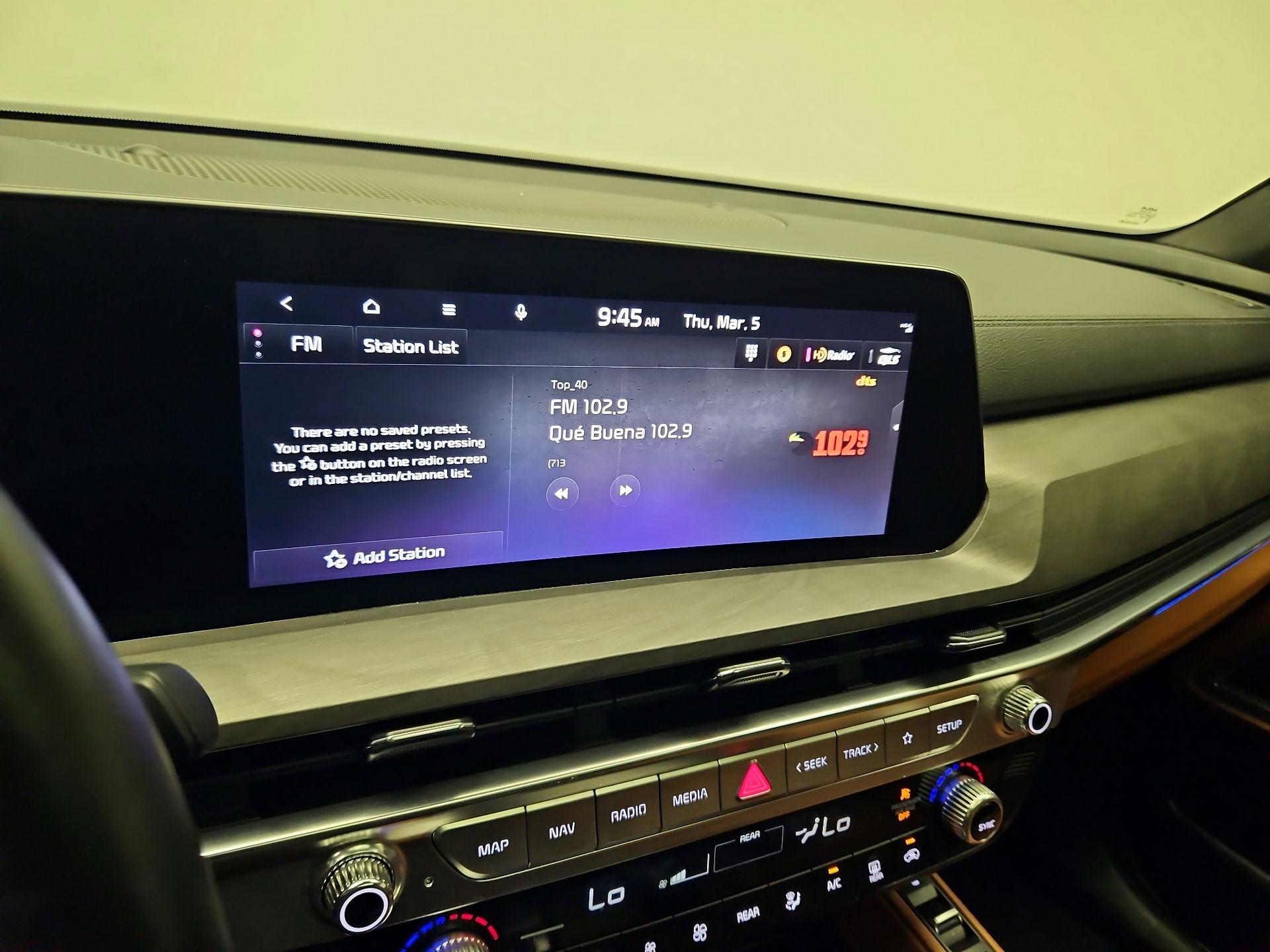 Thumbnail: 2023 Kia Telluride - 16