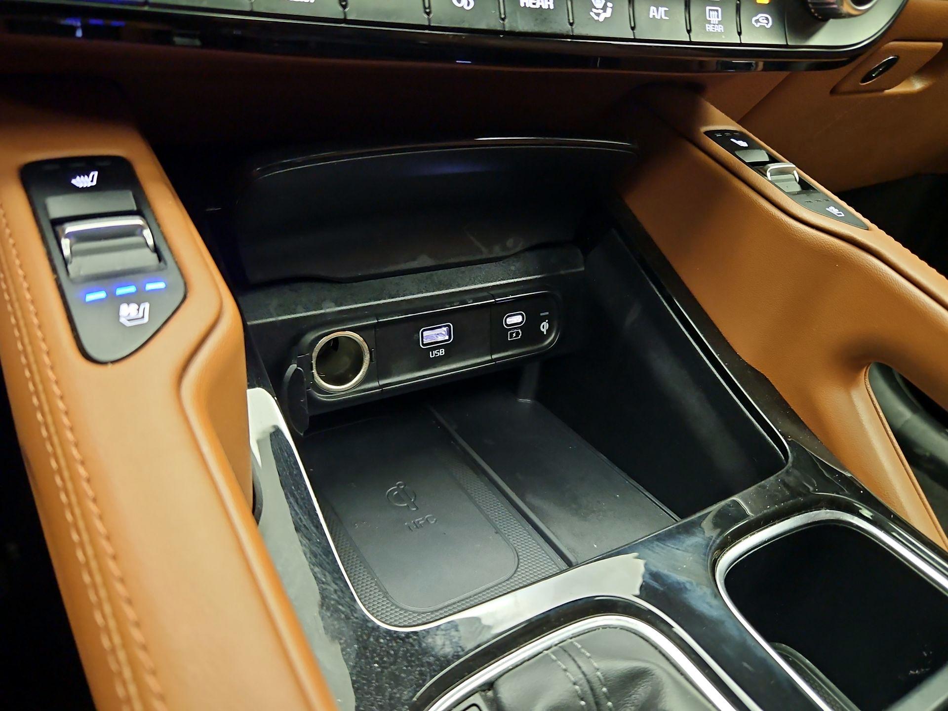 Thumbnail: 2023 Kia Telluride - 19