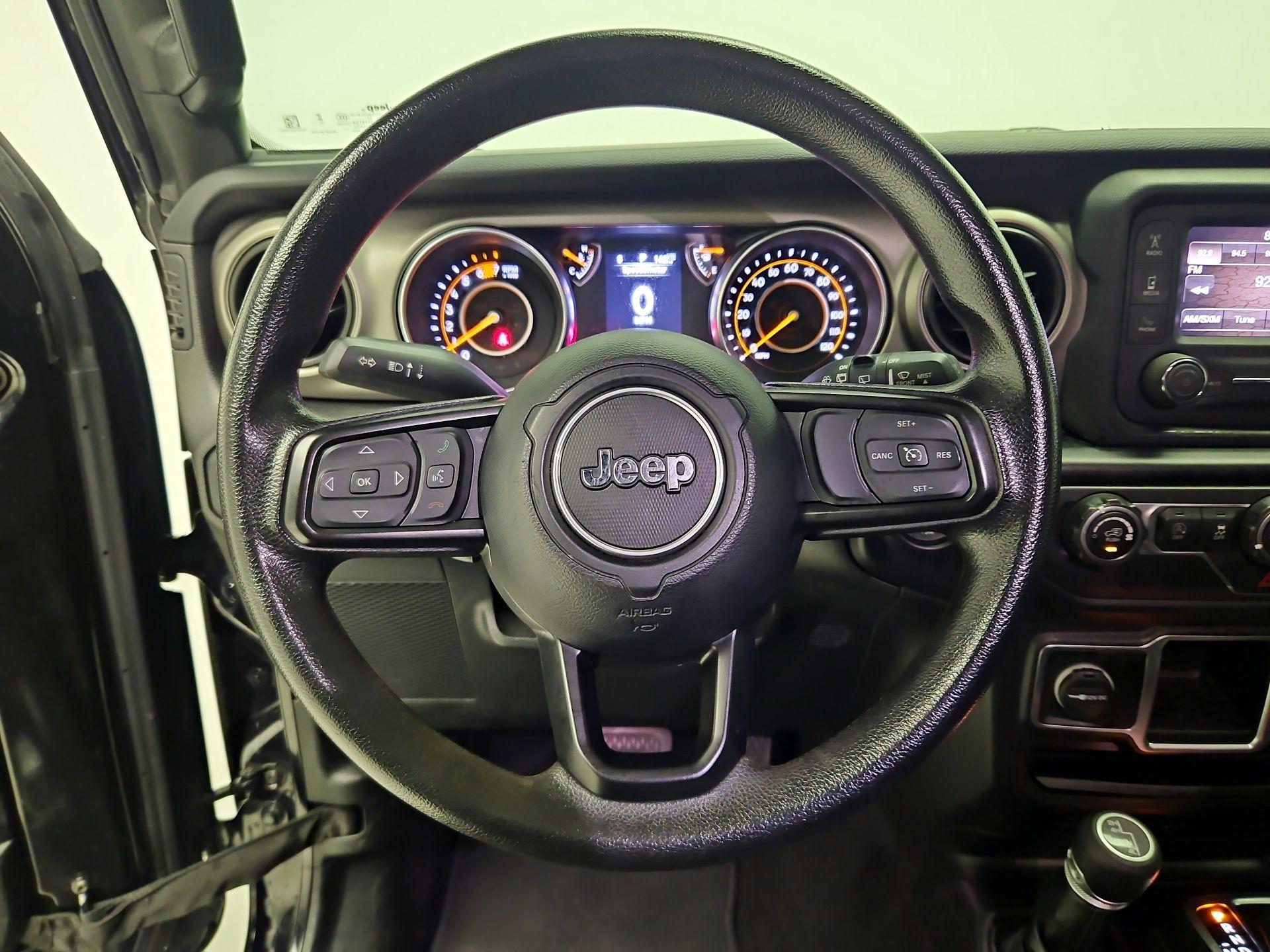Thumbnail: 2021 Jeep Wrangler - 10