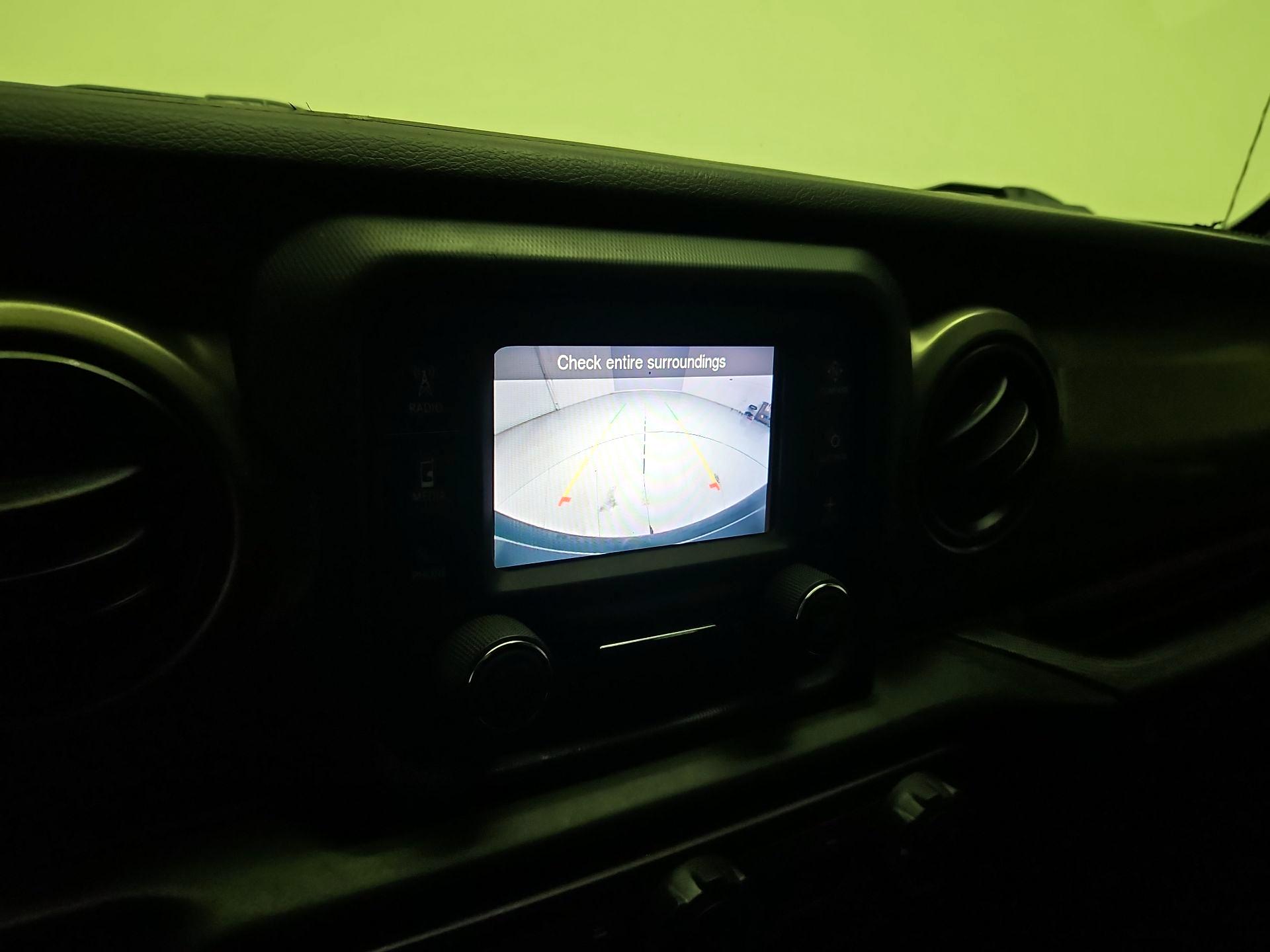 Thumbnail: 2021 Jeep Wrangler - 14