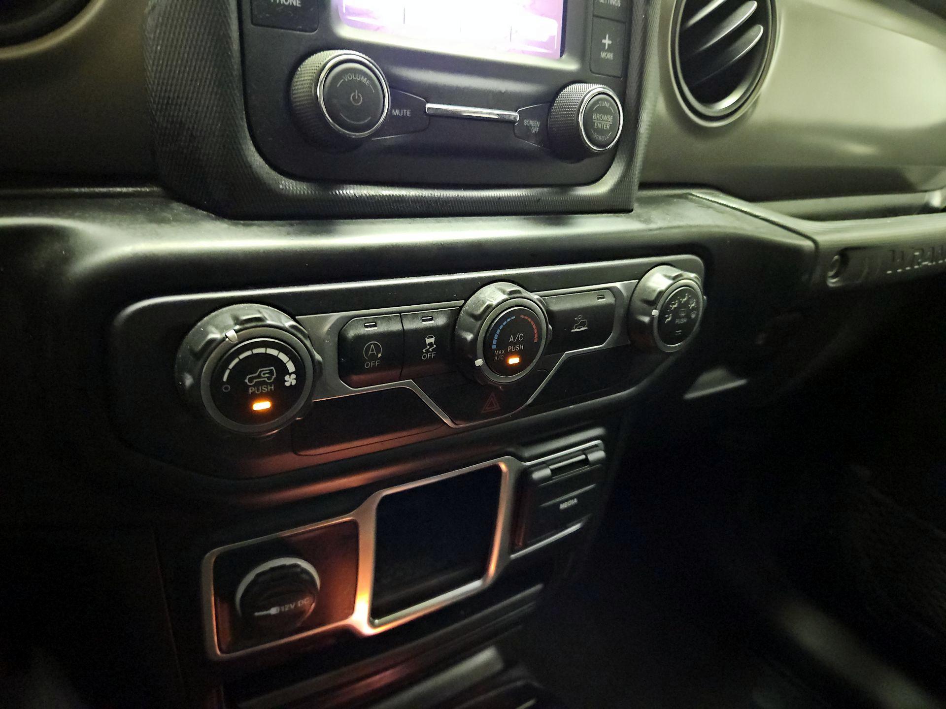 Thumbnail: 2021 Jeep Wrangler - 16