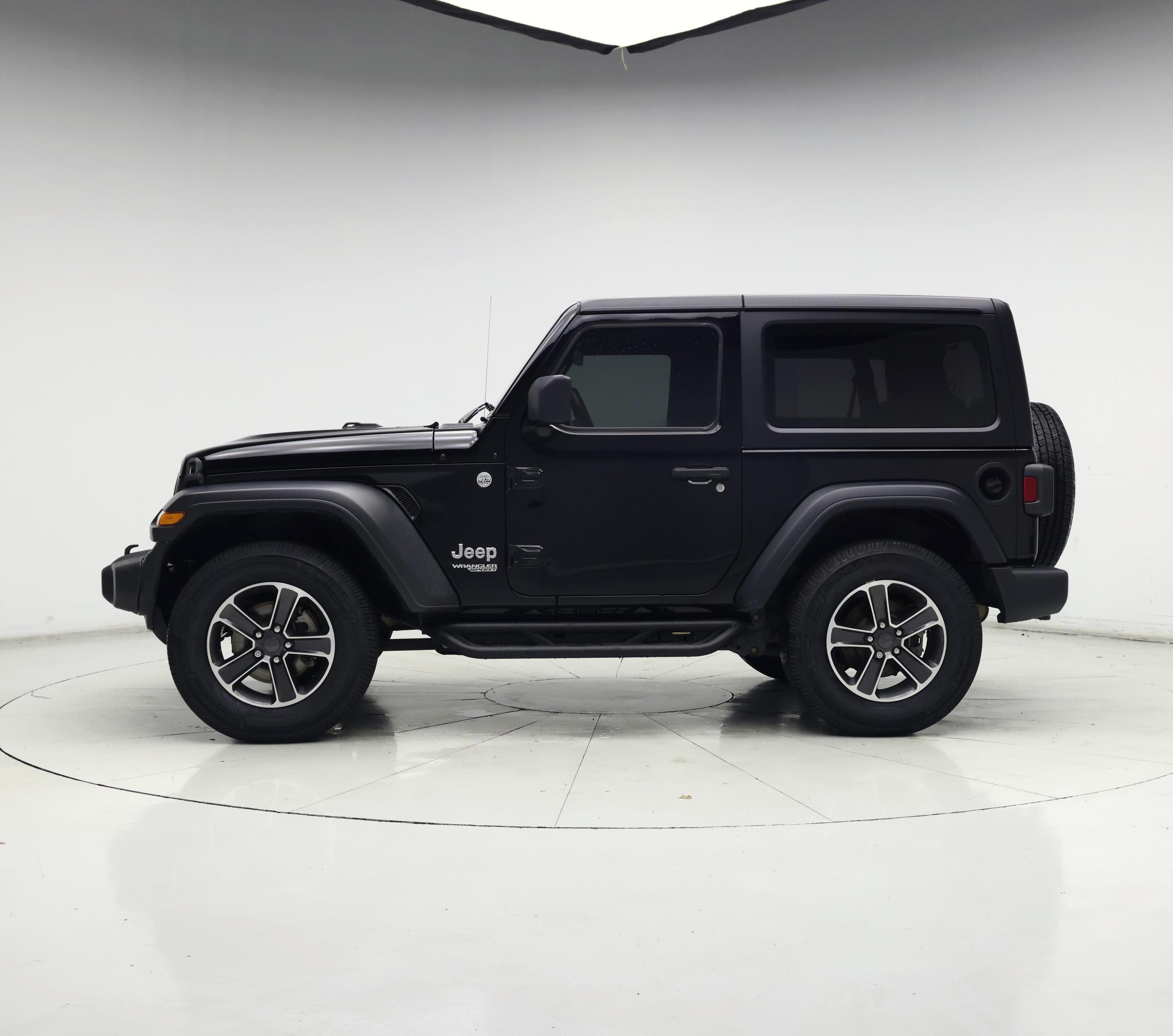 Thumbnail: 2021 Jeep Wrangler - 3
