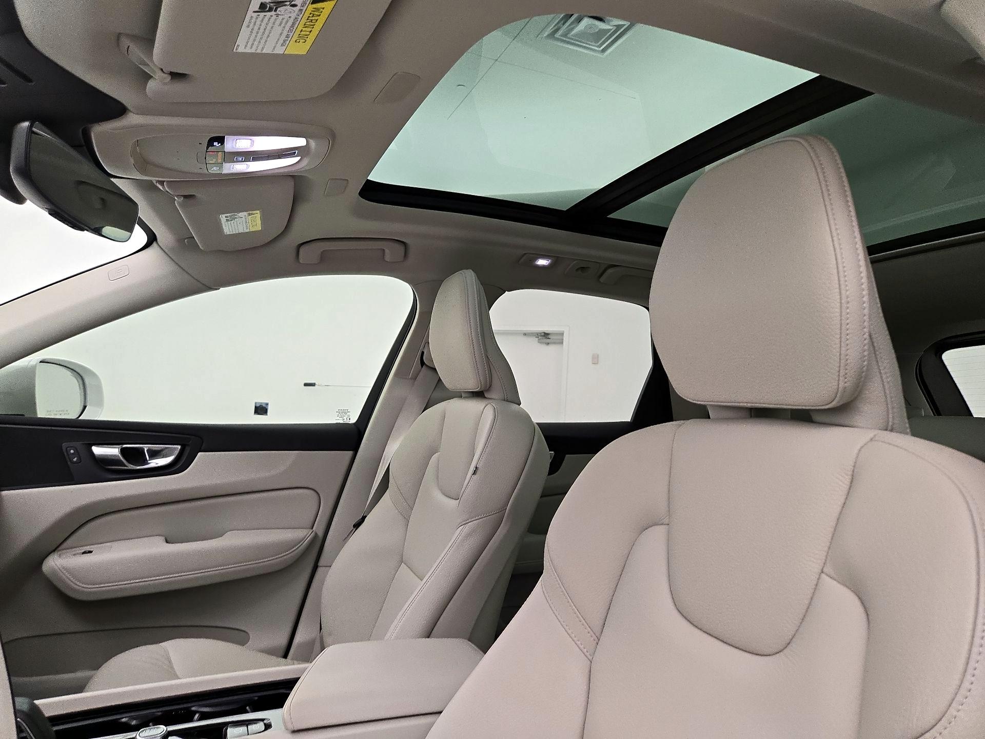 Thumbnail: 2023 Volvo XC60 - 19