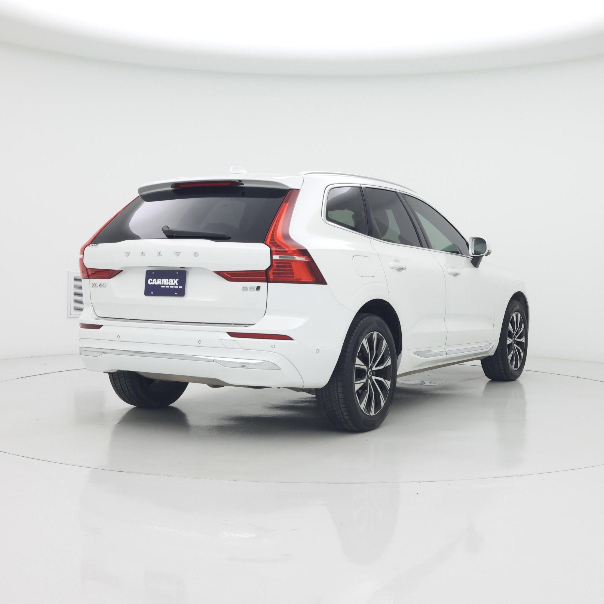 Thumbnail: 2023 Volvo XC60 - 8