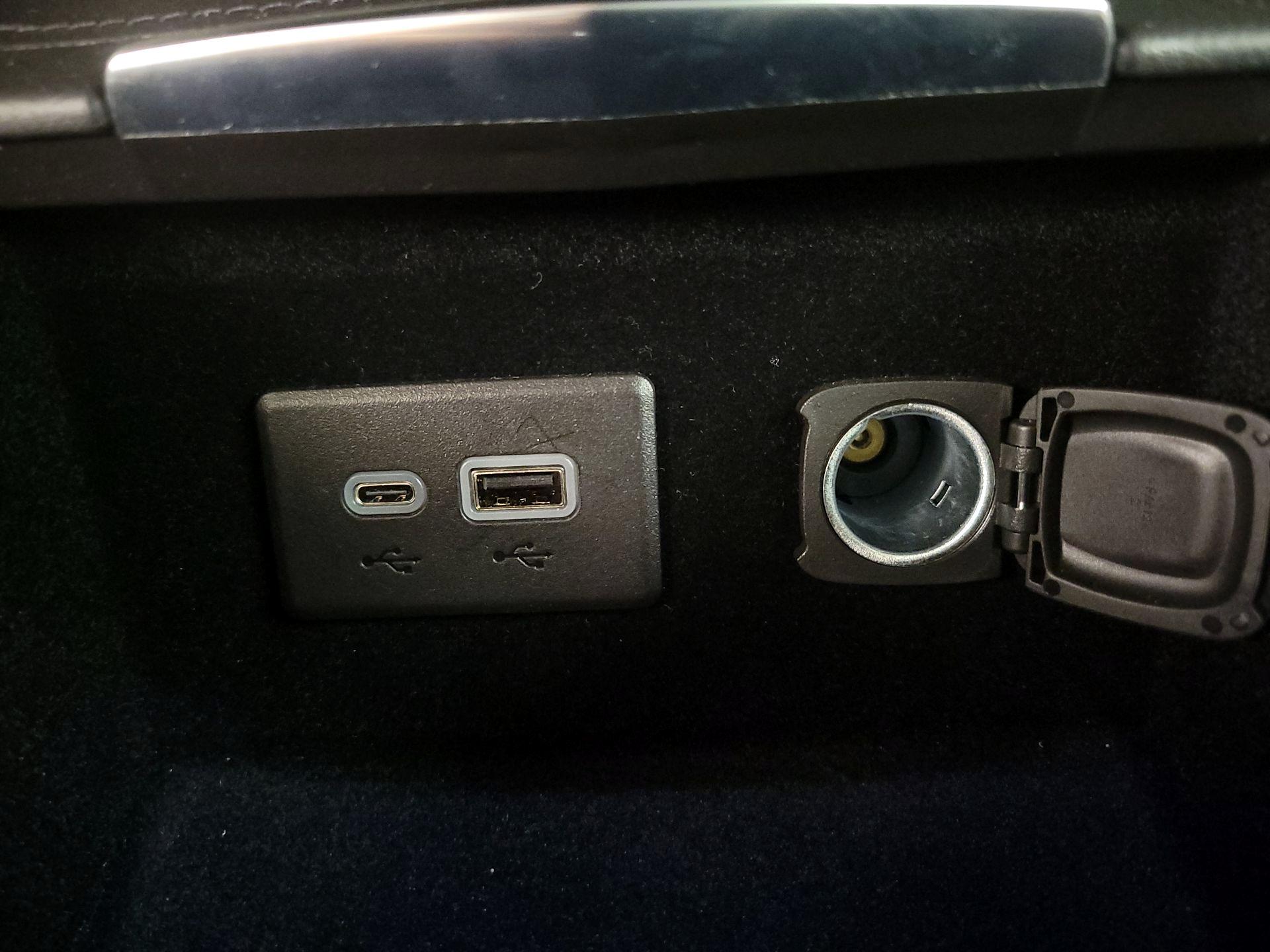 Thumbnail: 2023 Cadillac XT4 - 18