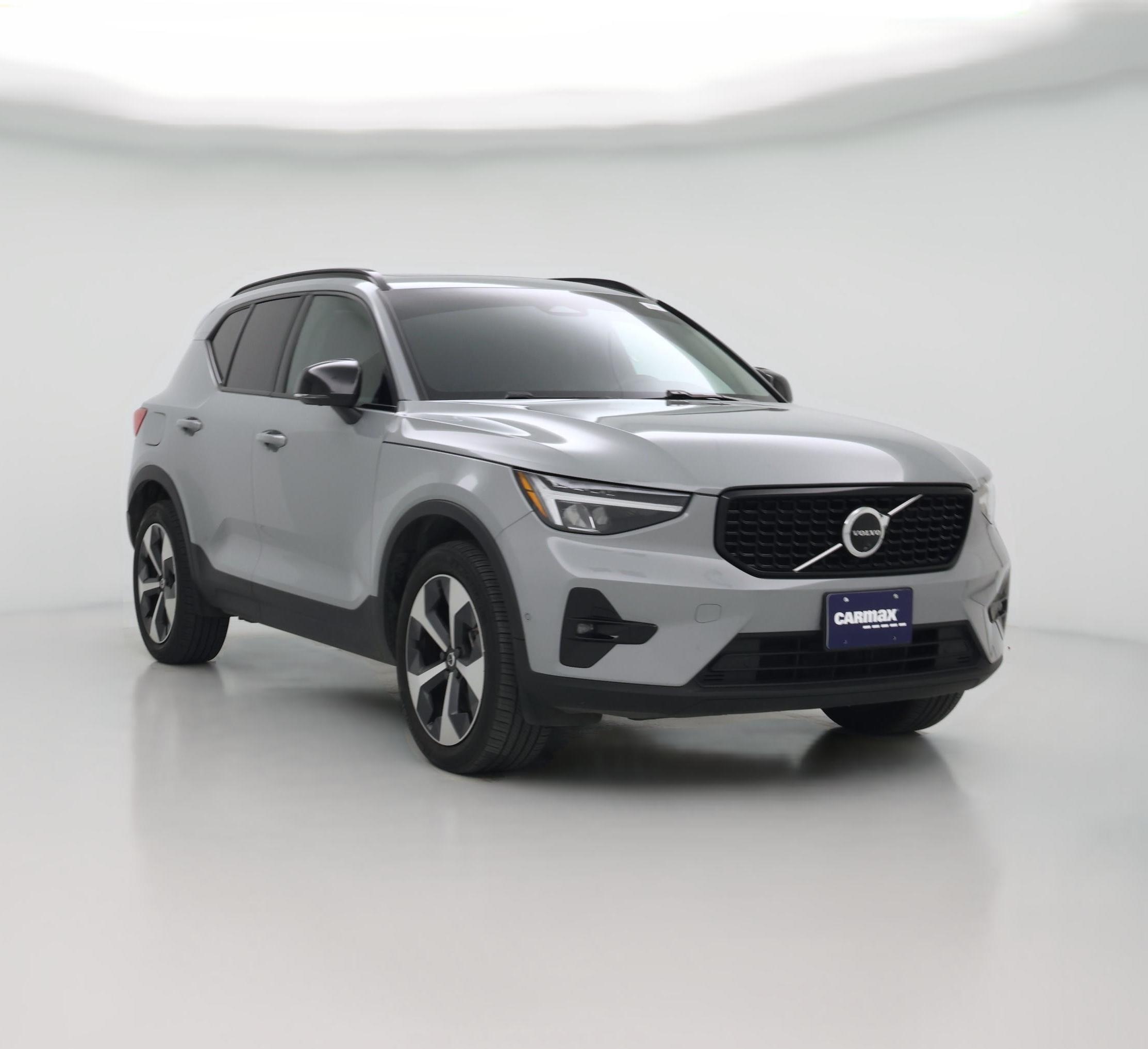 Thumbnail: 2024 Volvo XC40 - 1