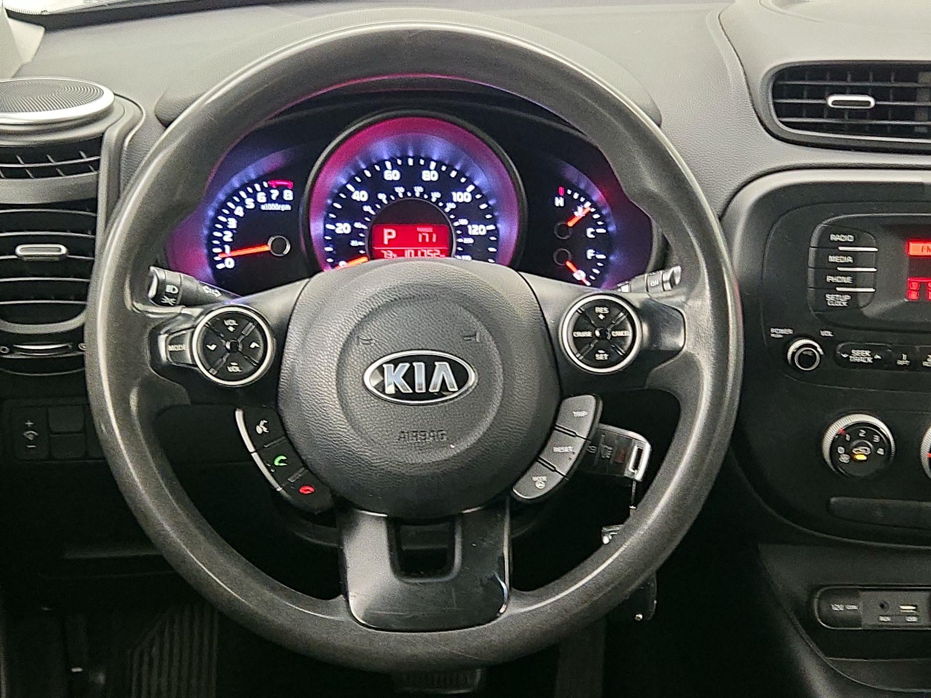 Thumbnail: 2015 Kia Soul - 10