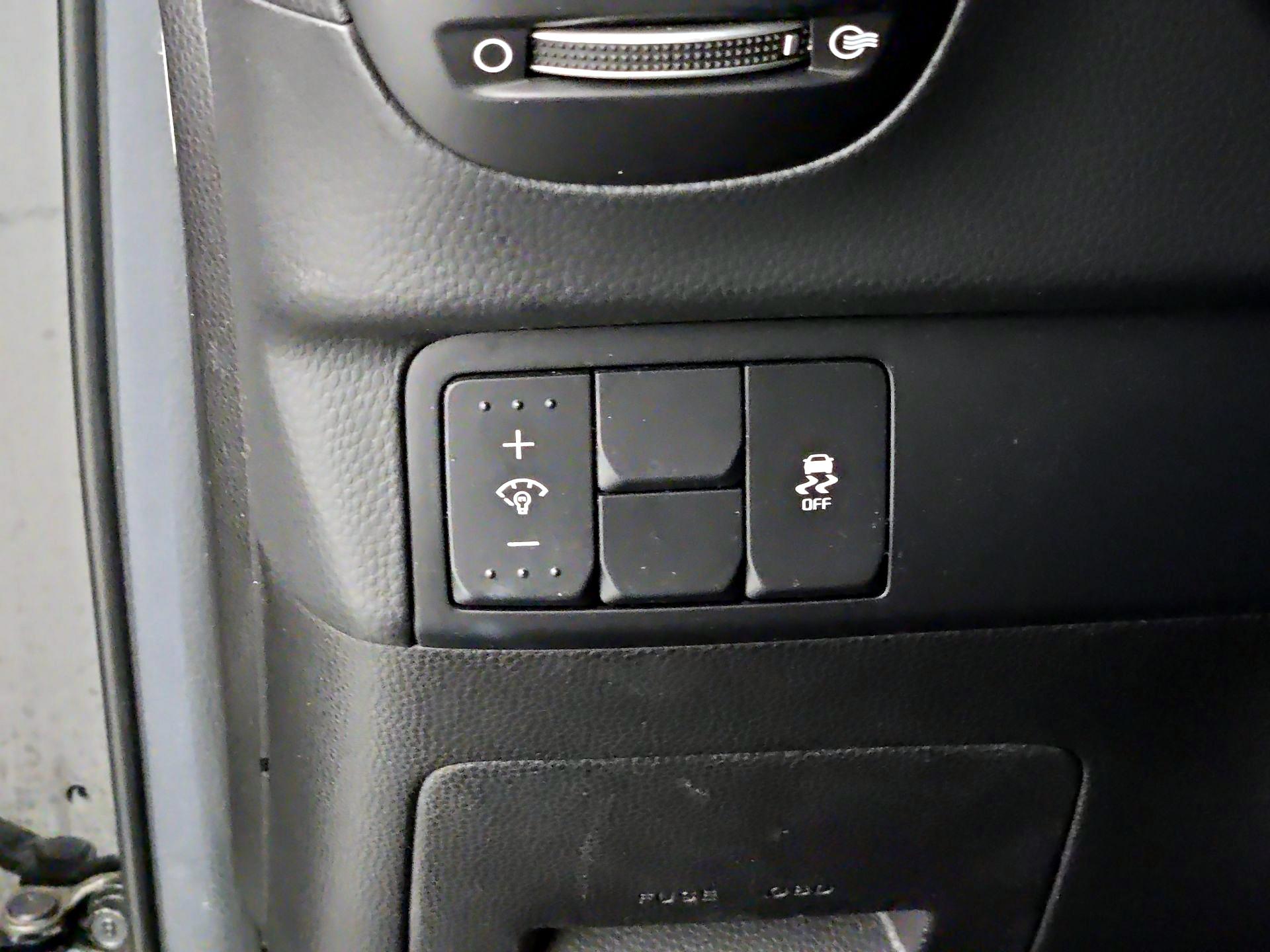 Thumbnail: 2015 Kia Soul - 13