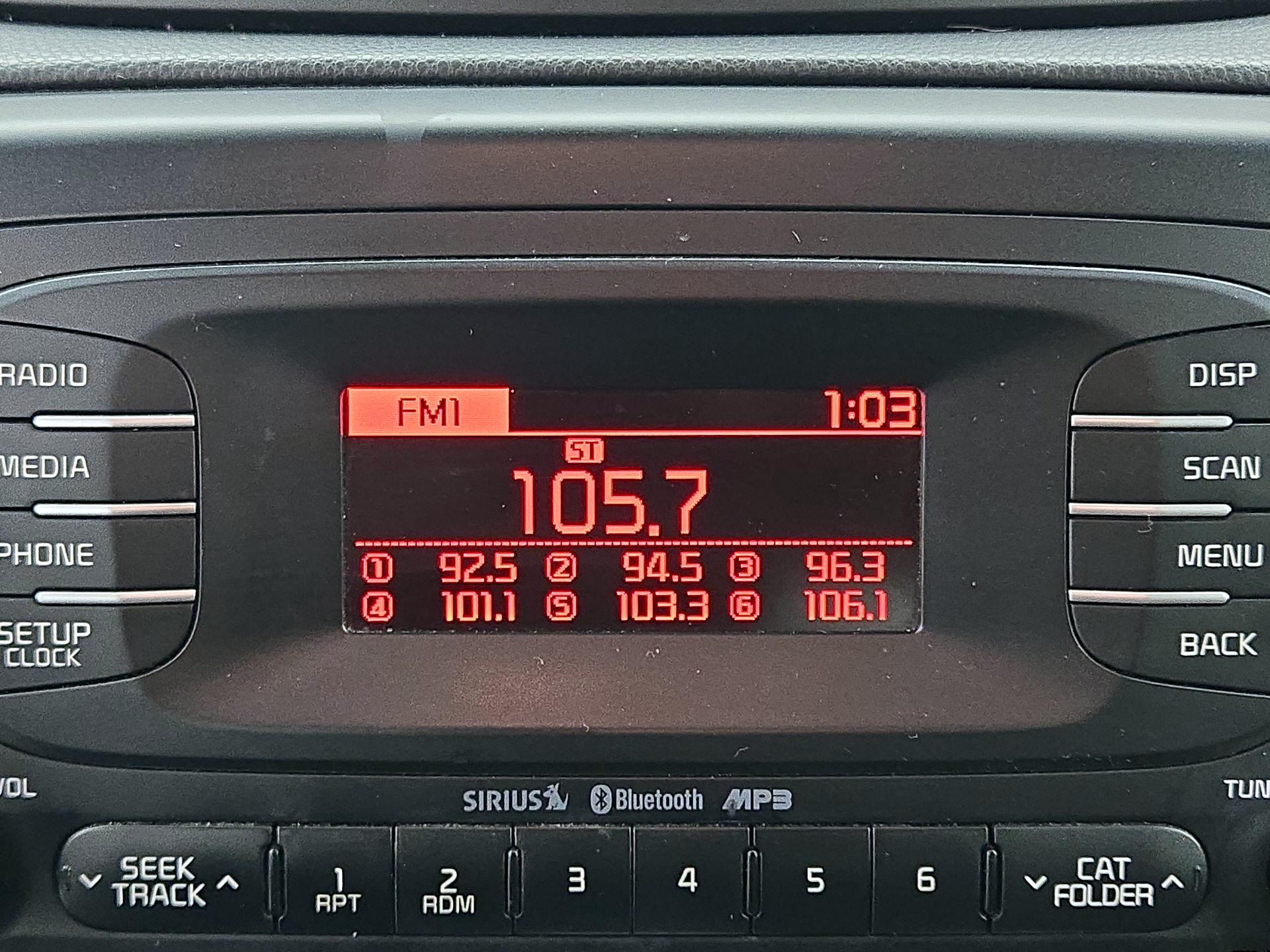 Thumbnail: 2015 Kia Soul - 14