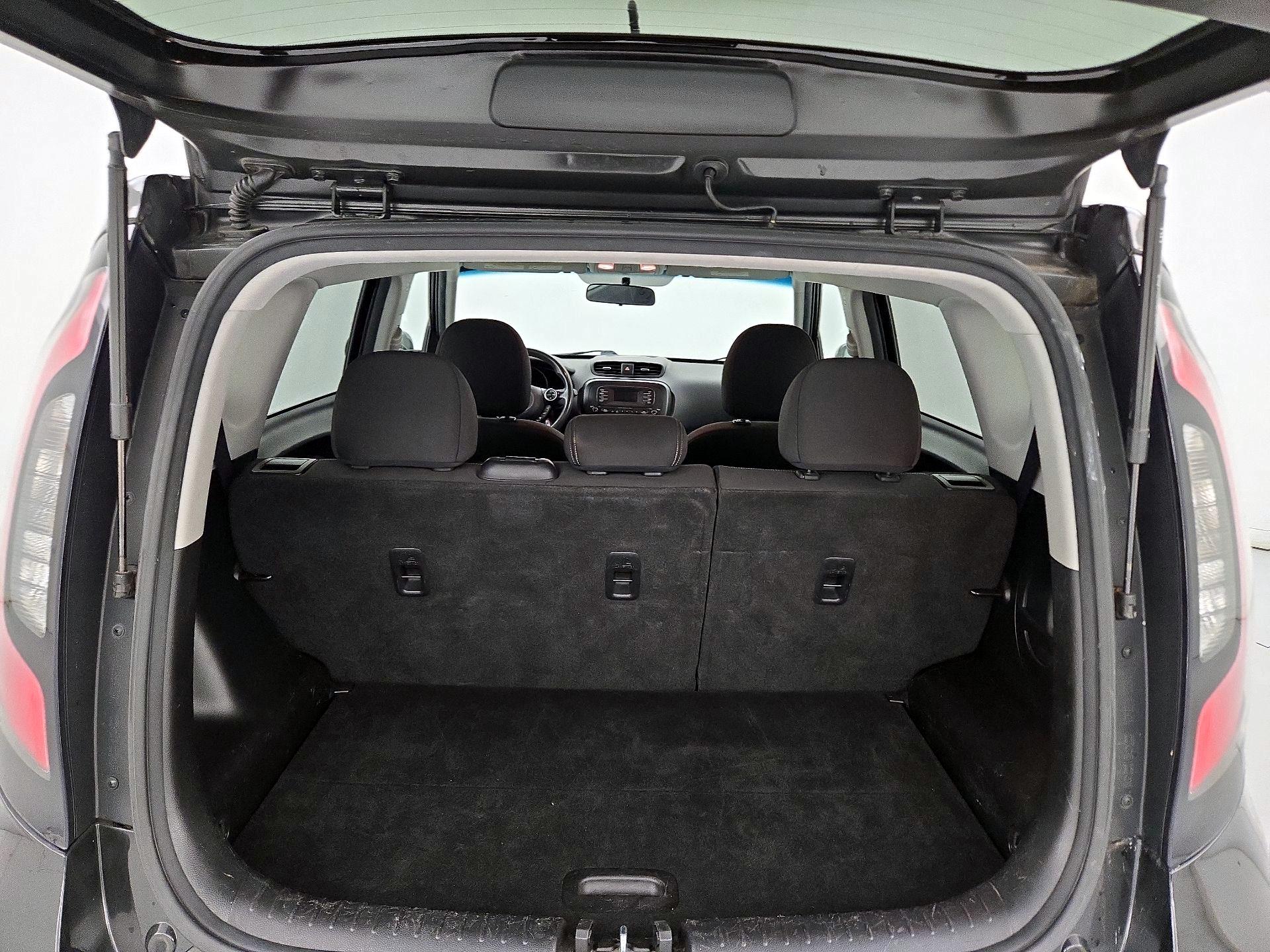 Thumbnail: 2015 Kia Soul - 19