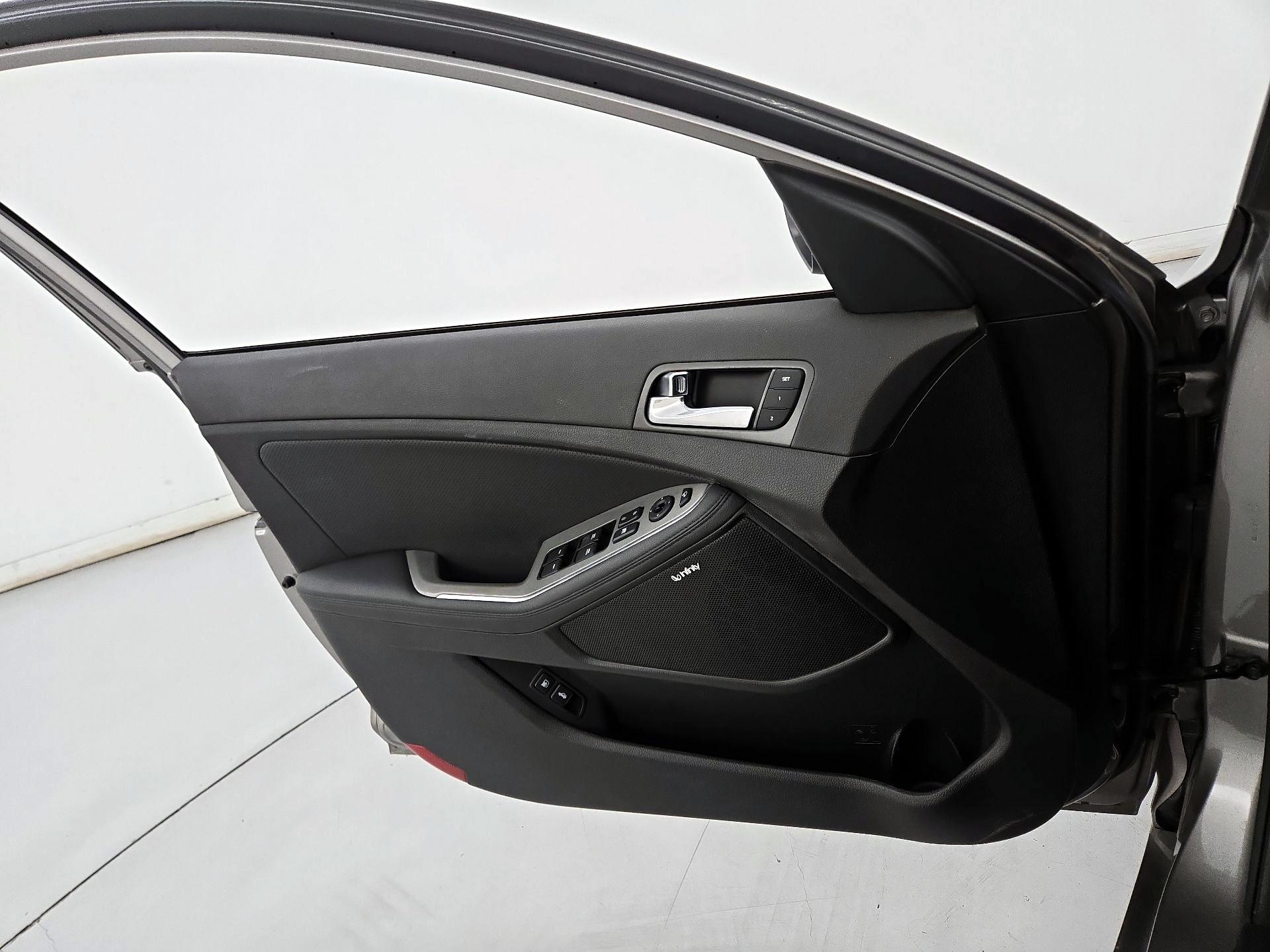 Thumbnail: 2015 Kia Optima - 12