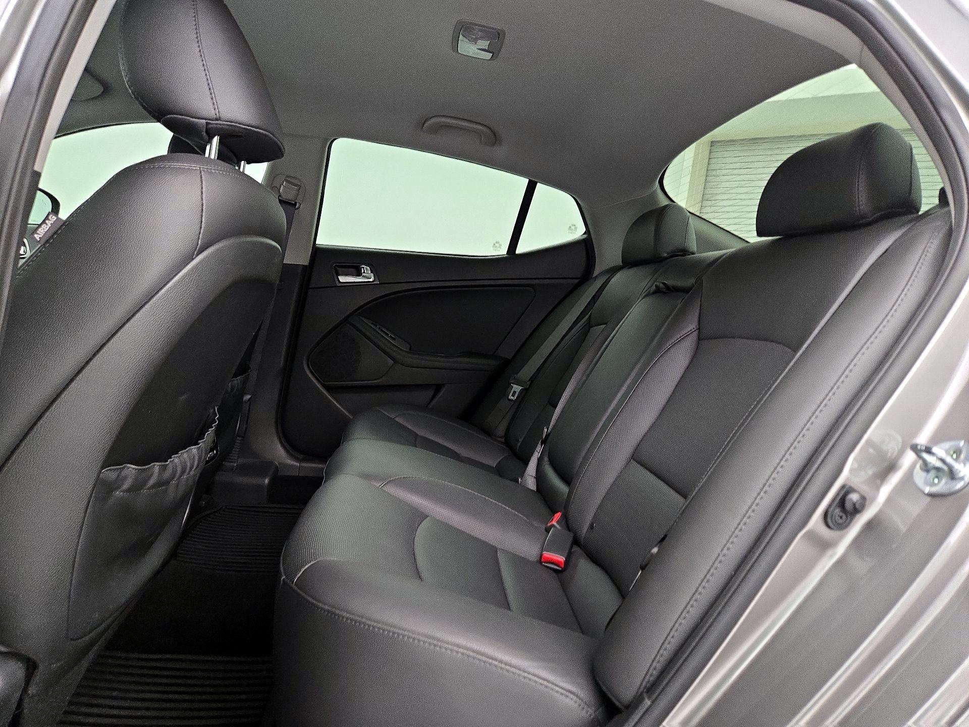 Thumbnail: 2015 Kia Optima - 20