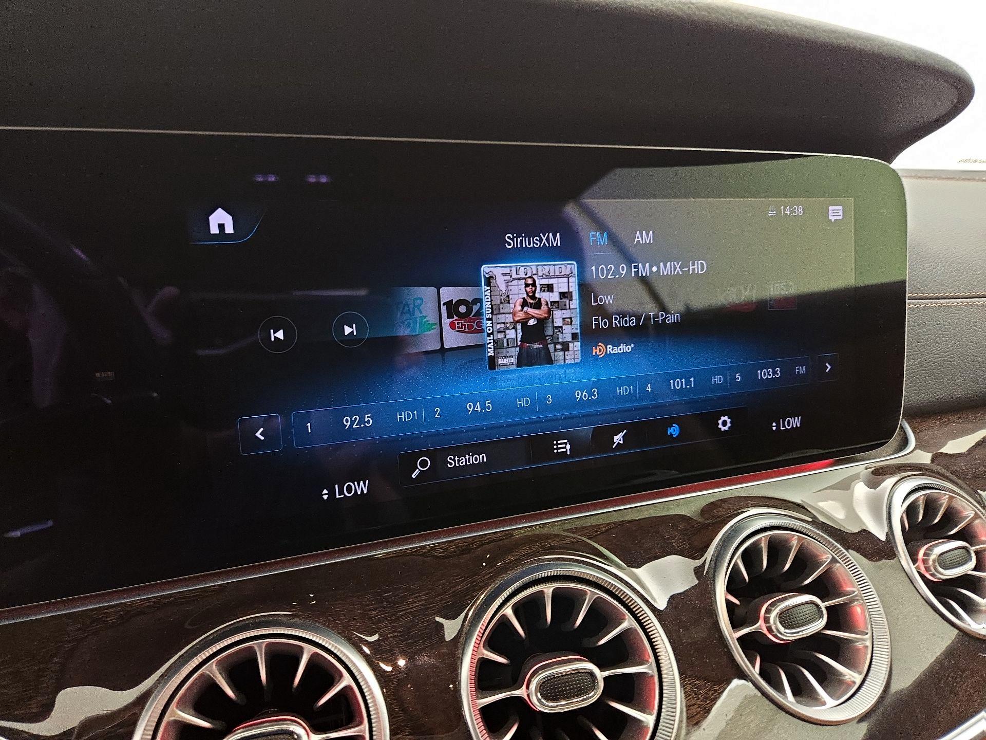 Thumbnail: 2021 Mercedes-Benz E-Class - 16