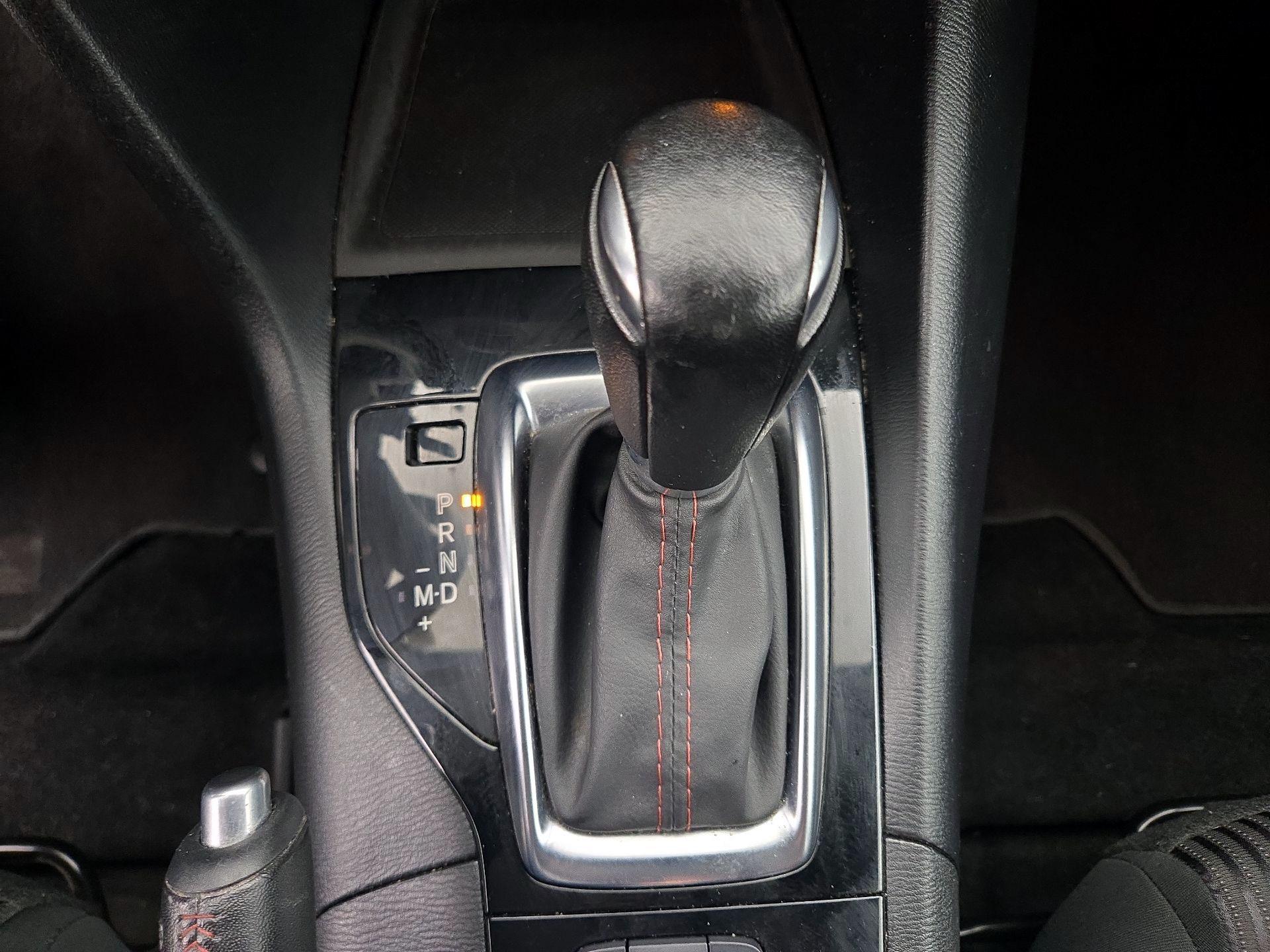 Thumbnail: 2015 Mazda Mazda3 - 17