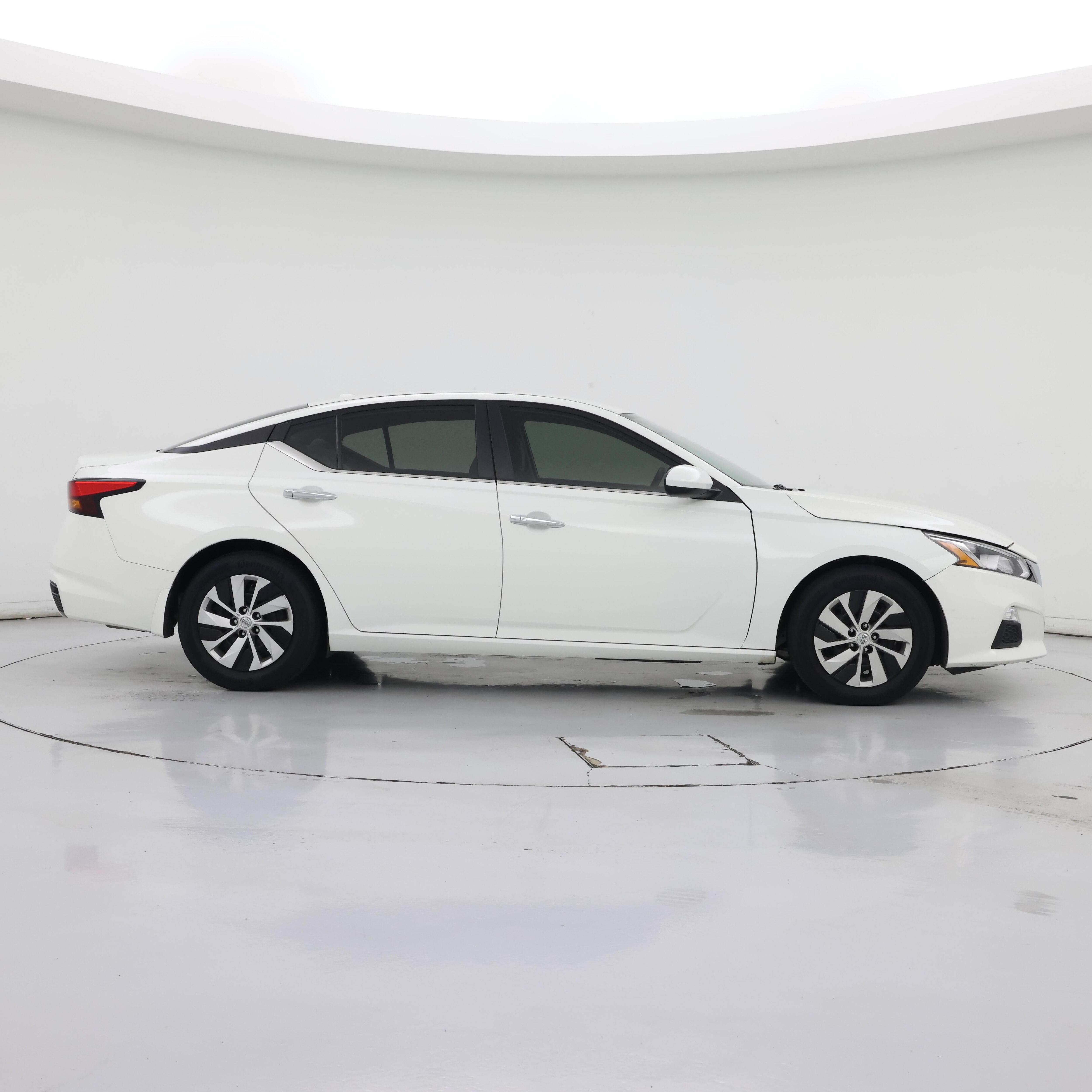 Thumbnail: 2019 Nissan Altima - 7