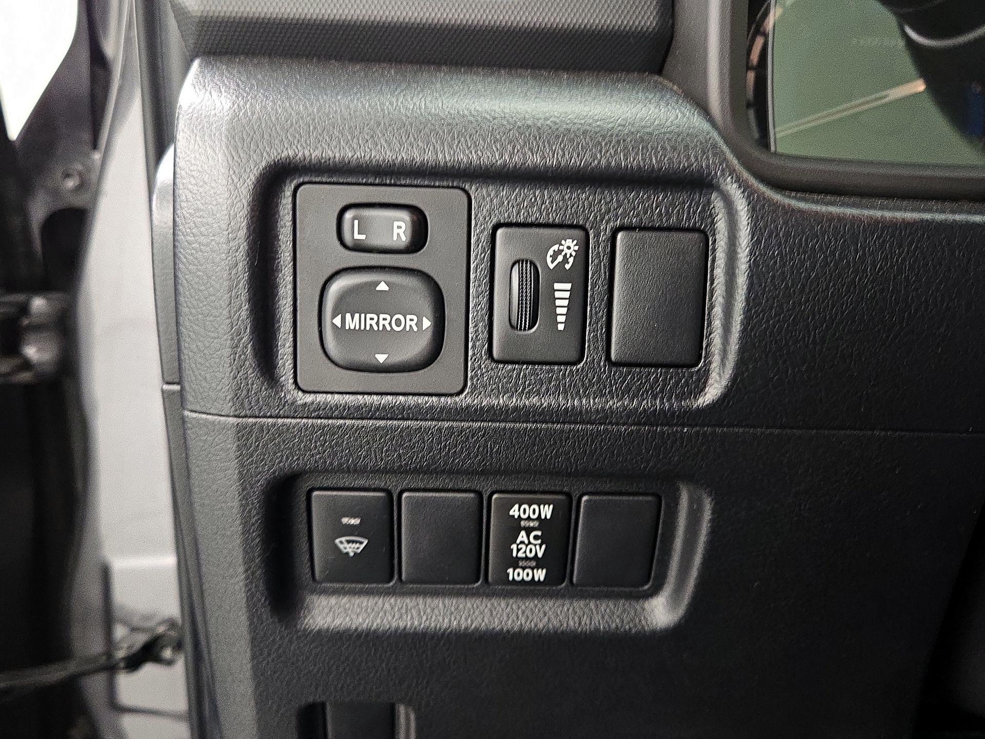 Thumbnail: 2019 Toyota 4Runner - 13