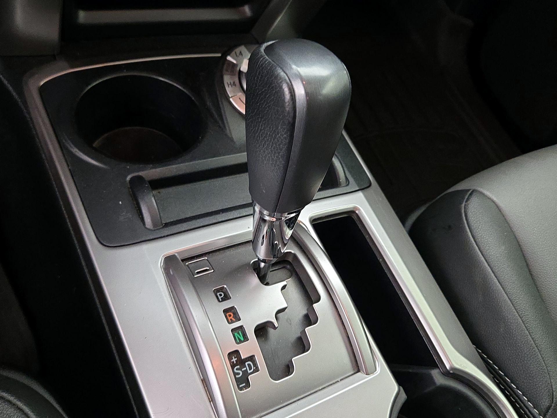 Thumbnail: 2019 Toyota 4Runner - 17