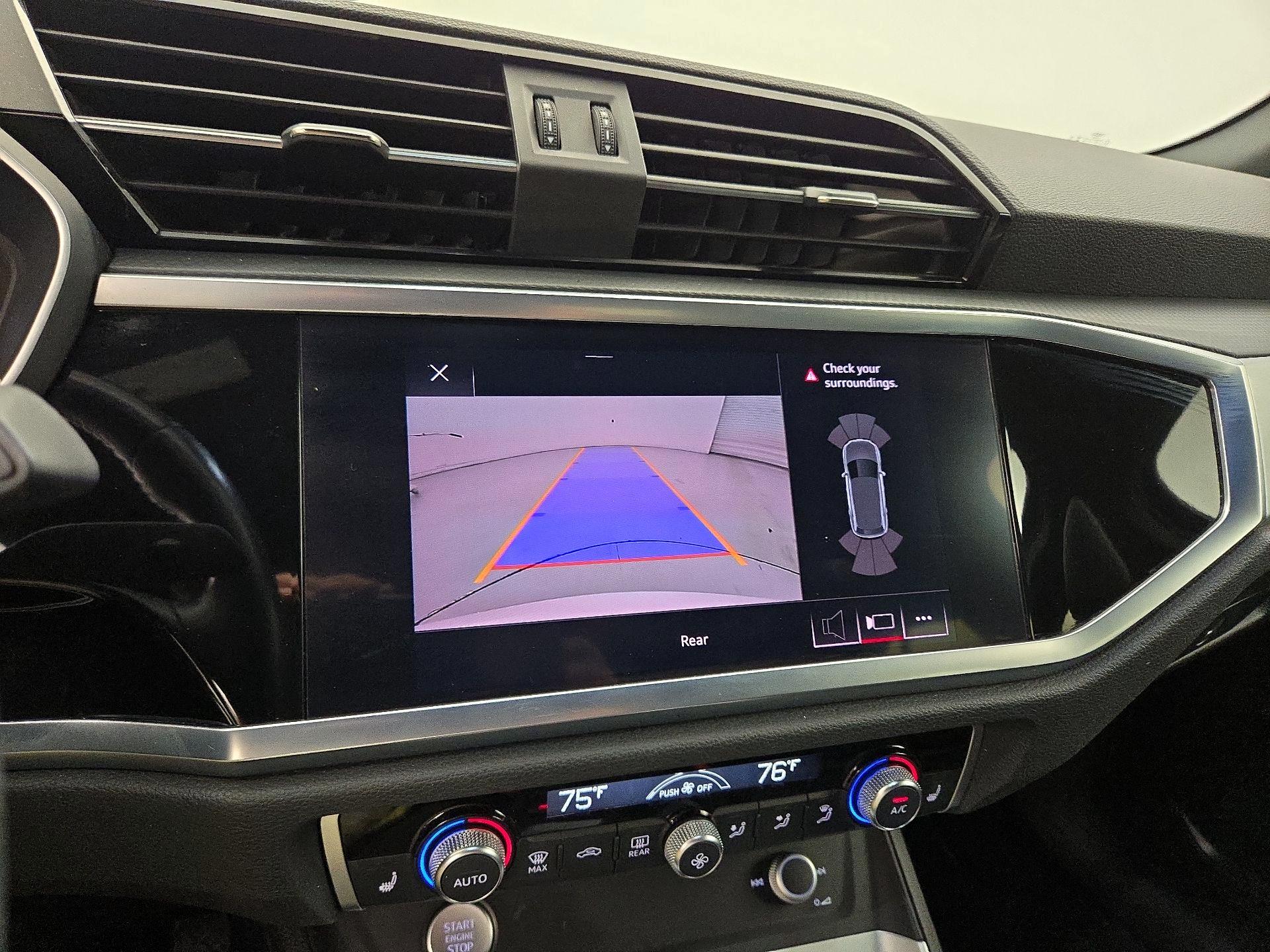 Thumbnail: 2020 Audi Q3 - 14