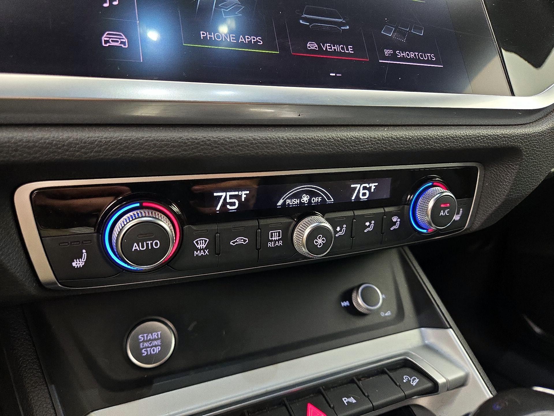 Thumbnail: 2020 Audi Q3 - 16