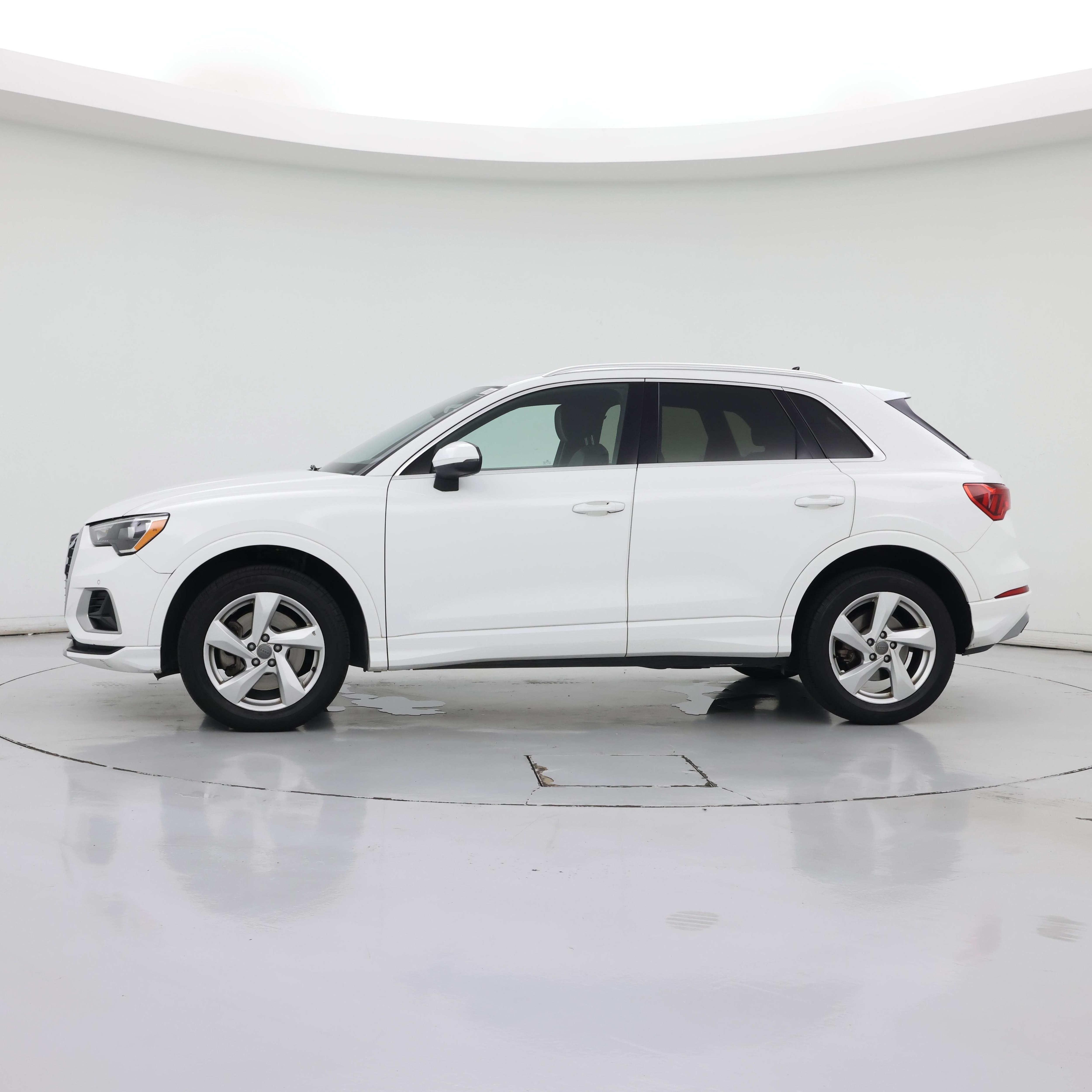 Thumbnail: 2020 Audi Q3 - 3