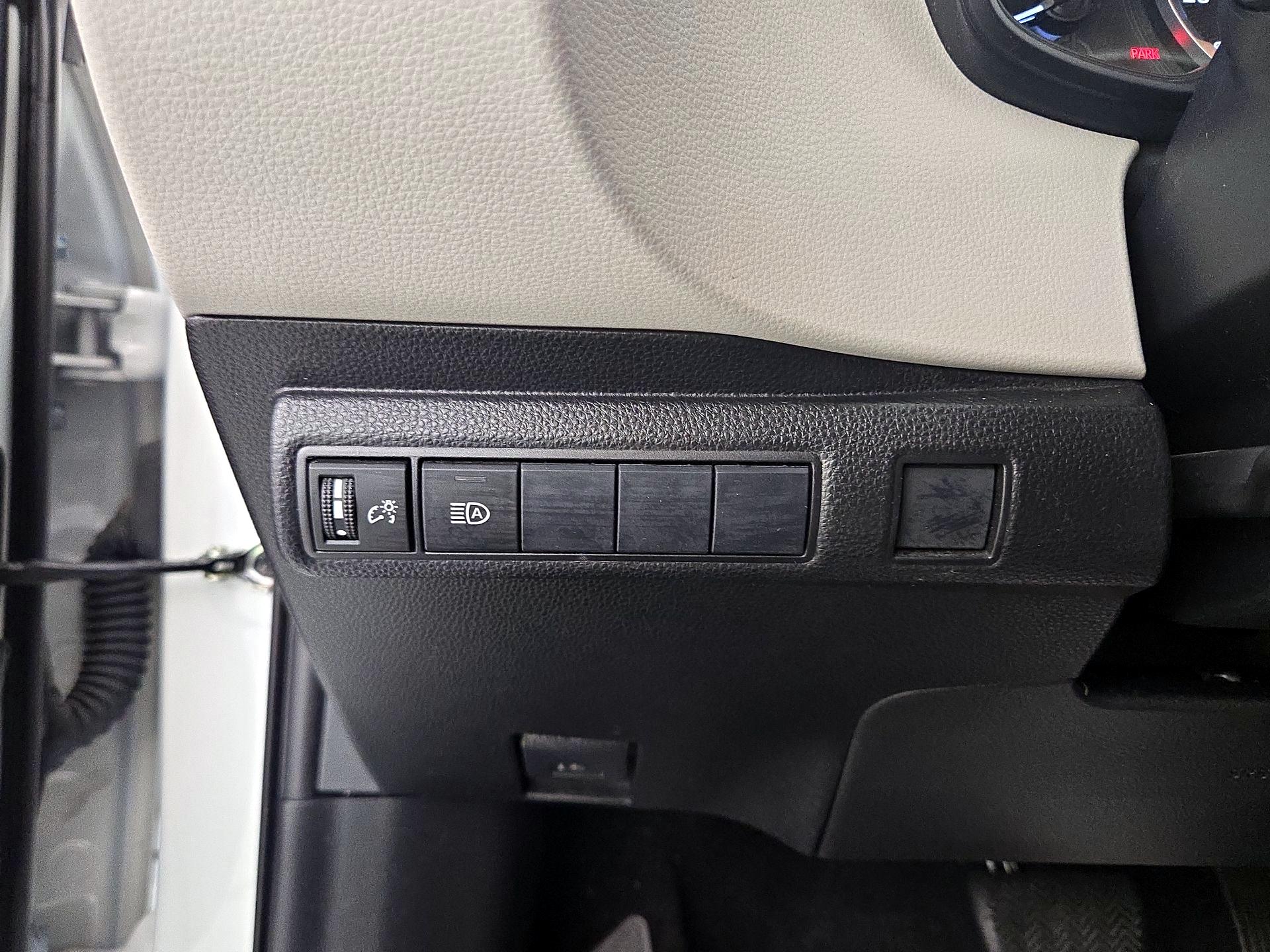 Thumbnail: 2020 Toyota Corolla - 13