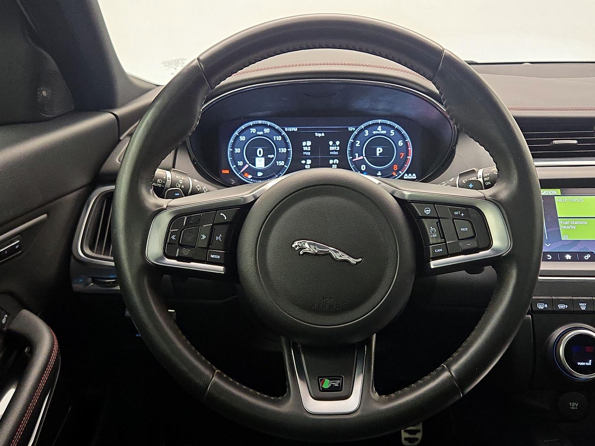 Thumbnail: 2020 Jaguar E-Pace - 10