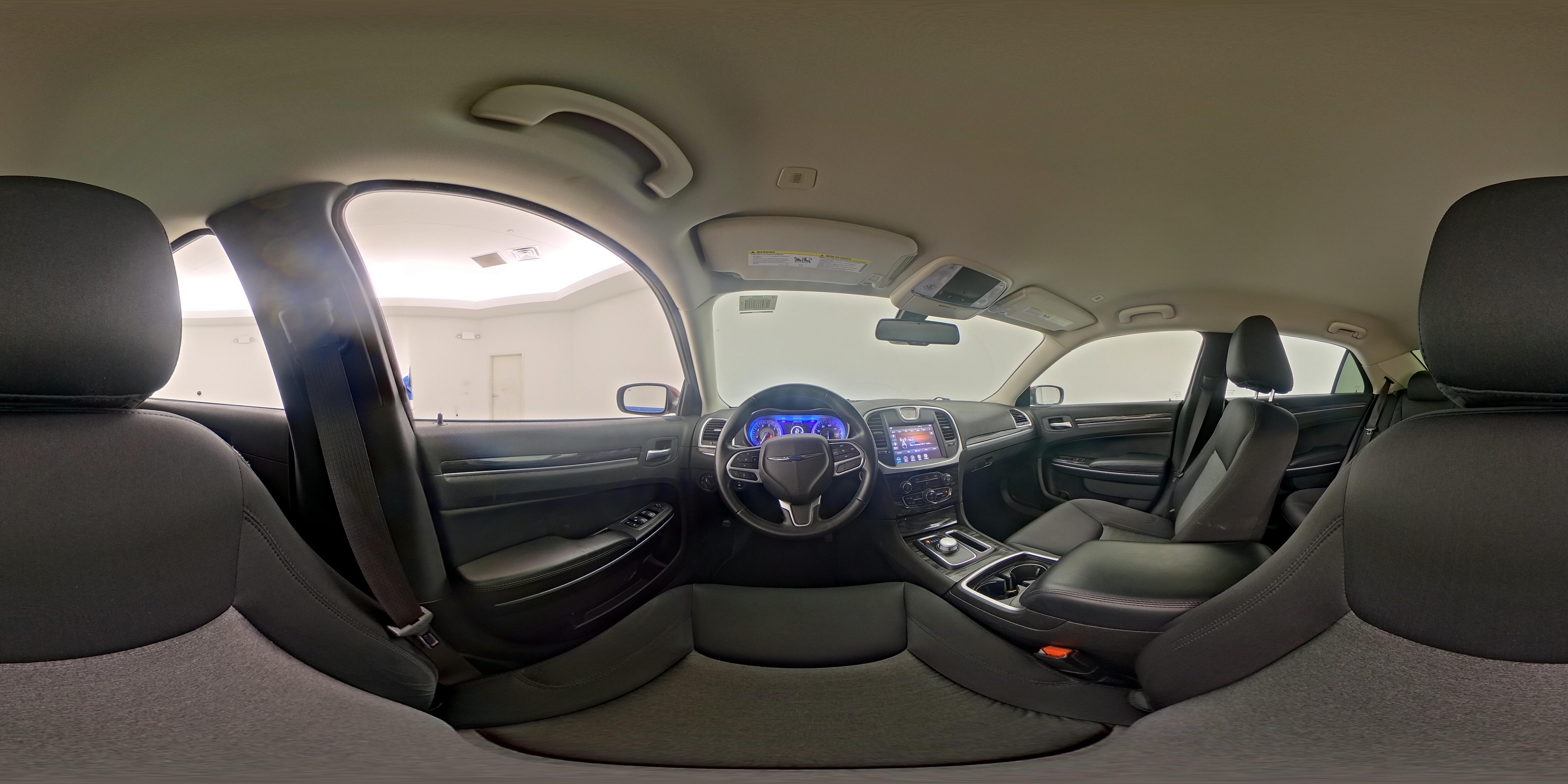 2022 Chrysler 300 Touring - Photo 25
