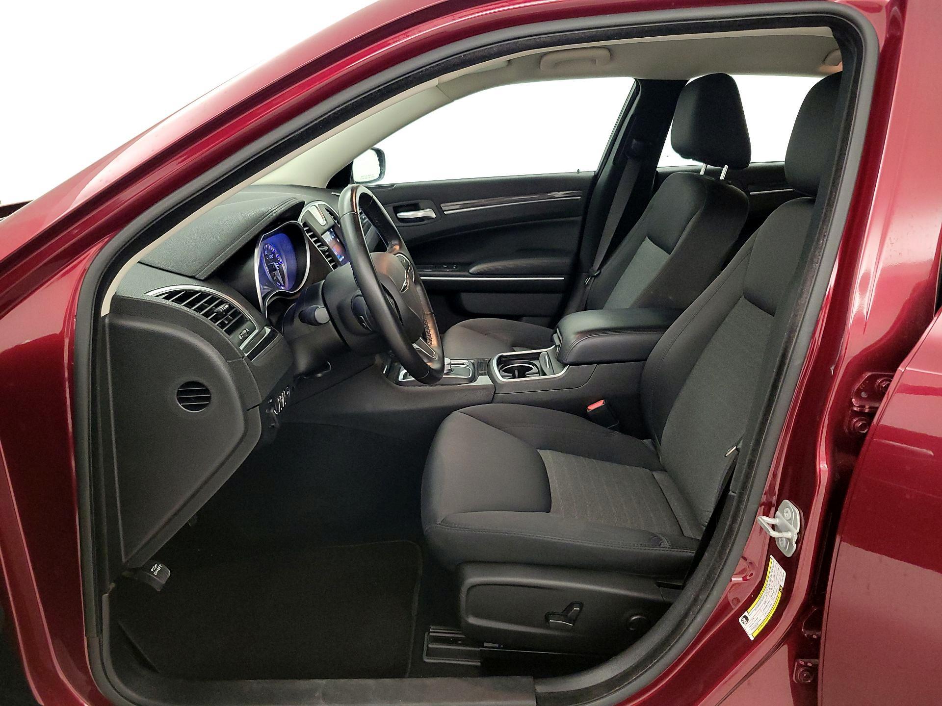 Thumbnail: 2022 Chrysler 300 - 11