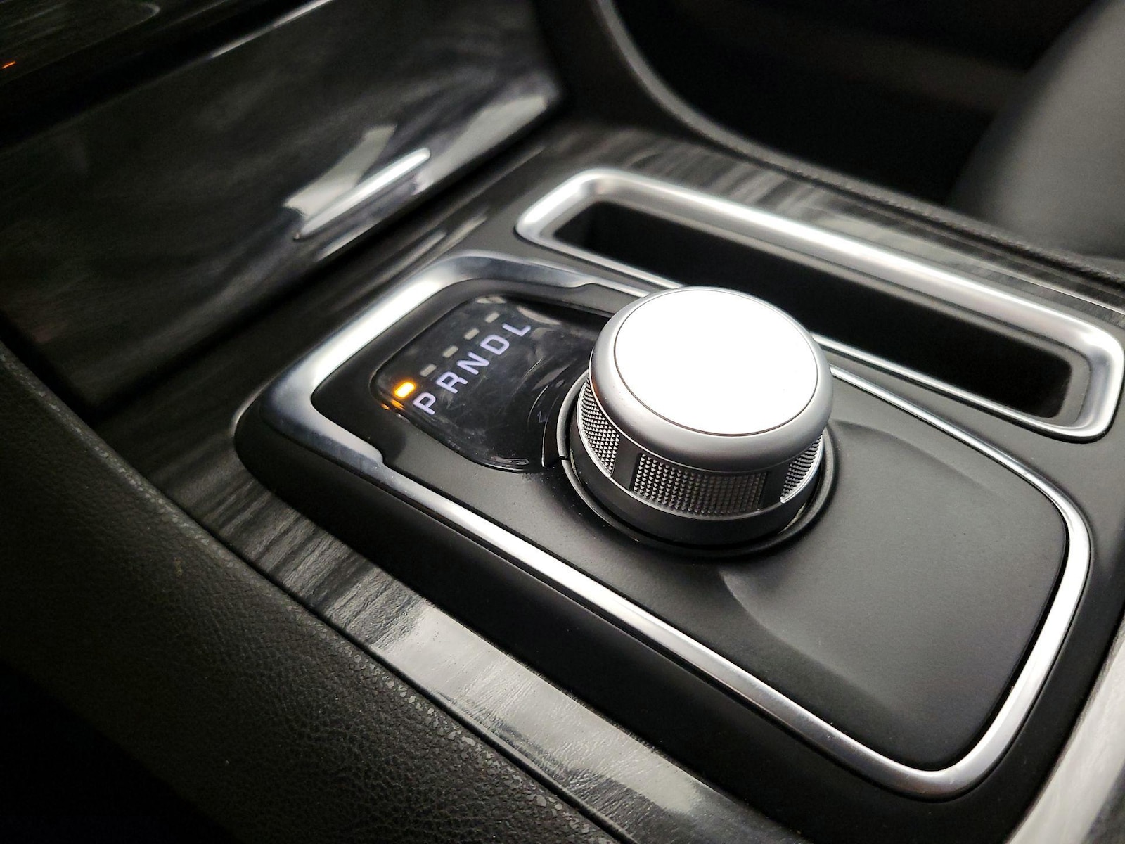 2022 Chrysler 300 Touring - Photo 18